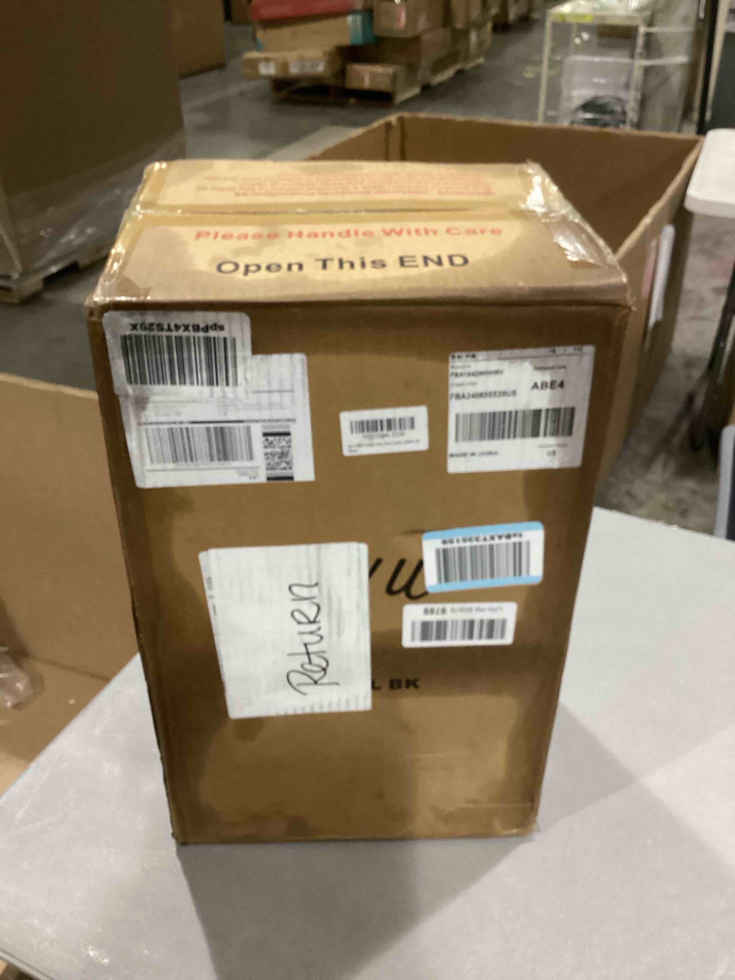 https://s3.amazonaws.com/lotting-images-prod/bidfta/RED6685932_1732722046785.jpeg
