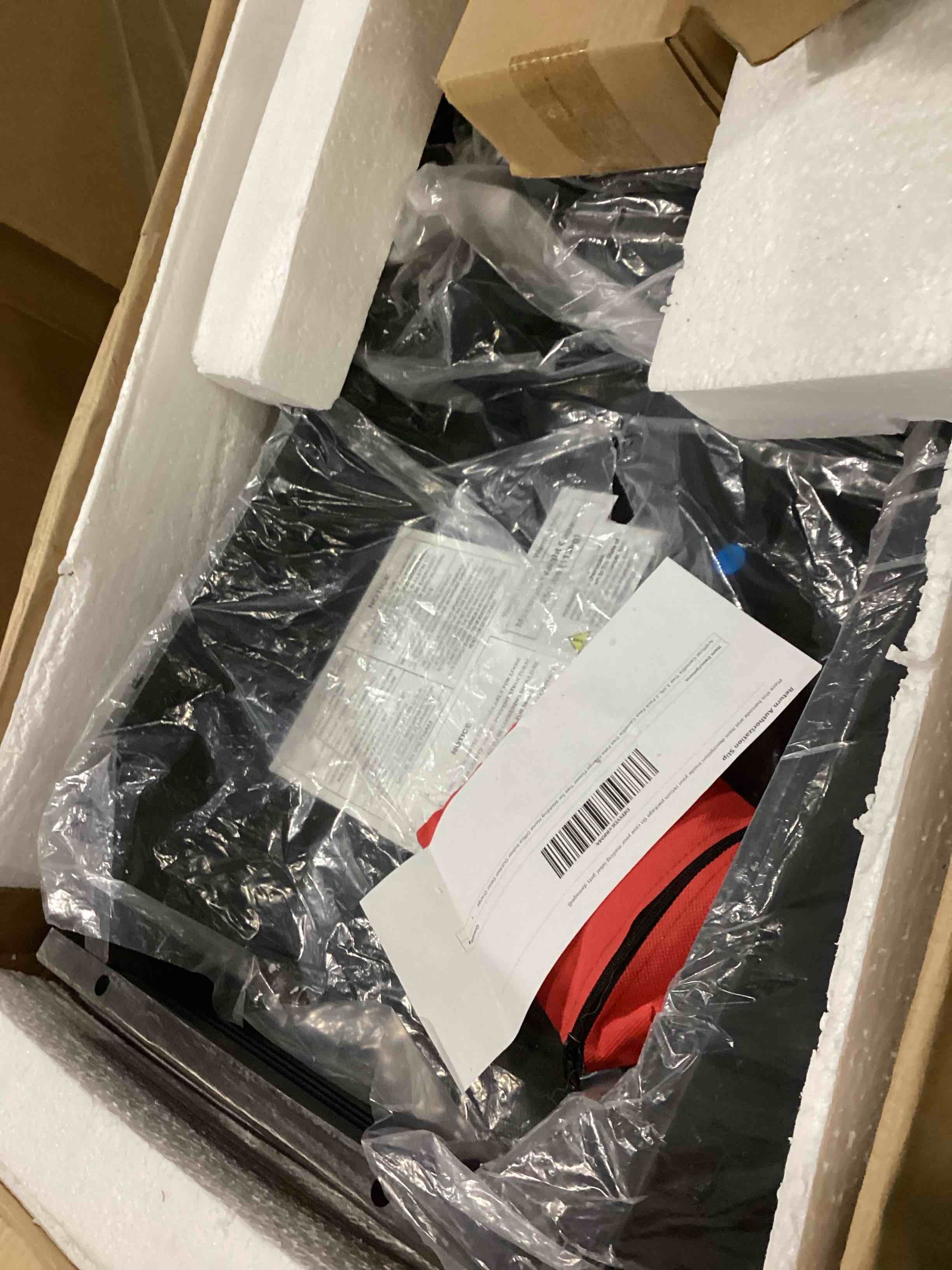 https://s3.amazonaws.com/lotting-images-prod/bidfta/RED6686181_1732638221401.jpeg