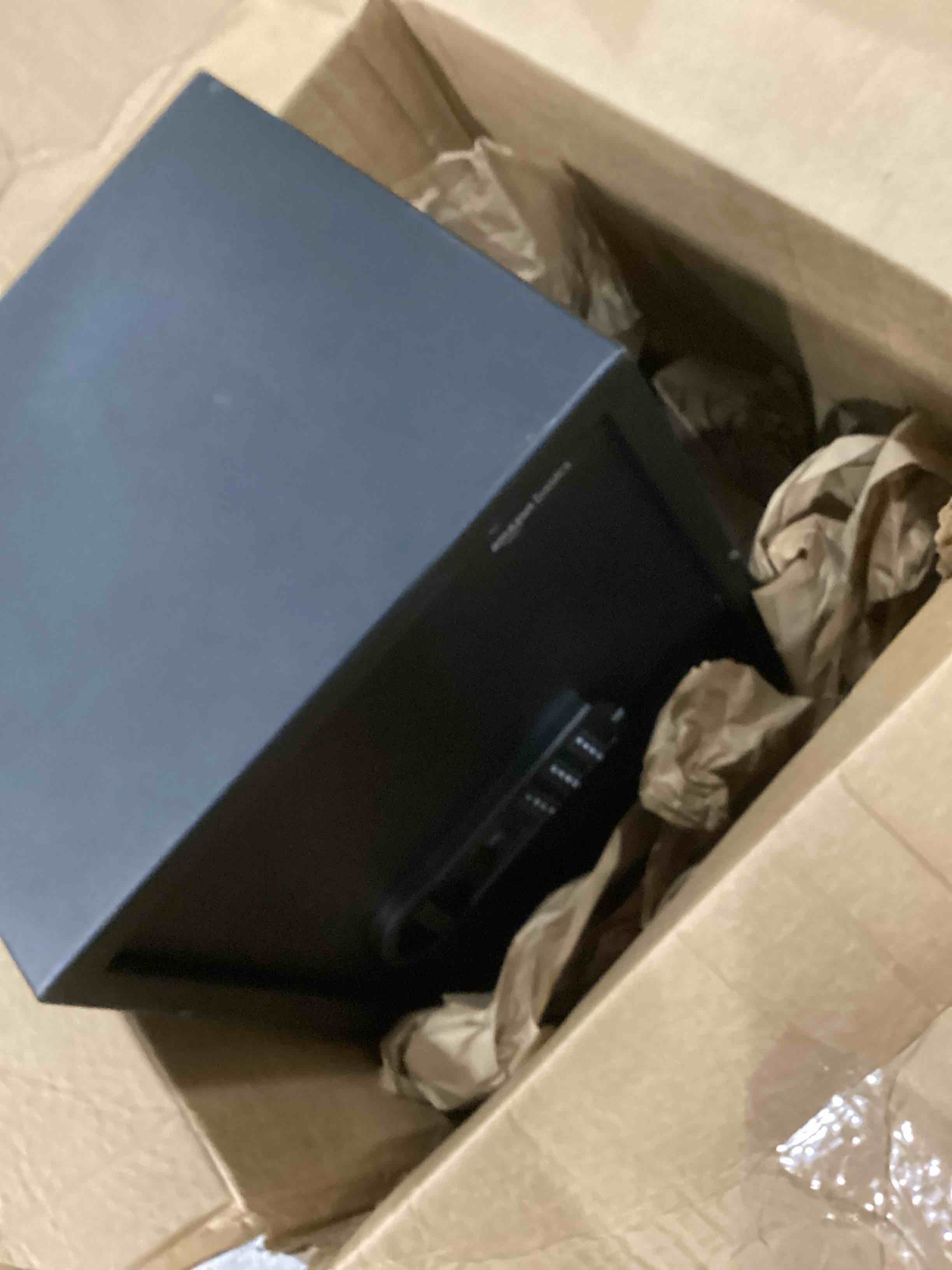 https://s3.amazonaws.com/lotting-images-prod/bidfta/RED6686305_1732736533517.jpeg