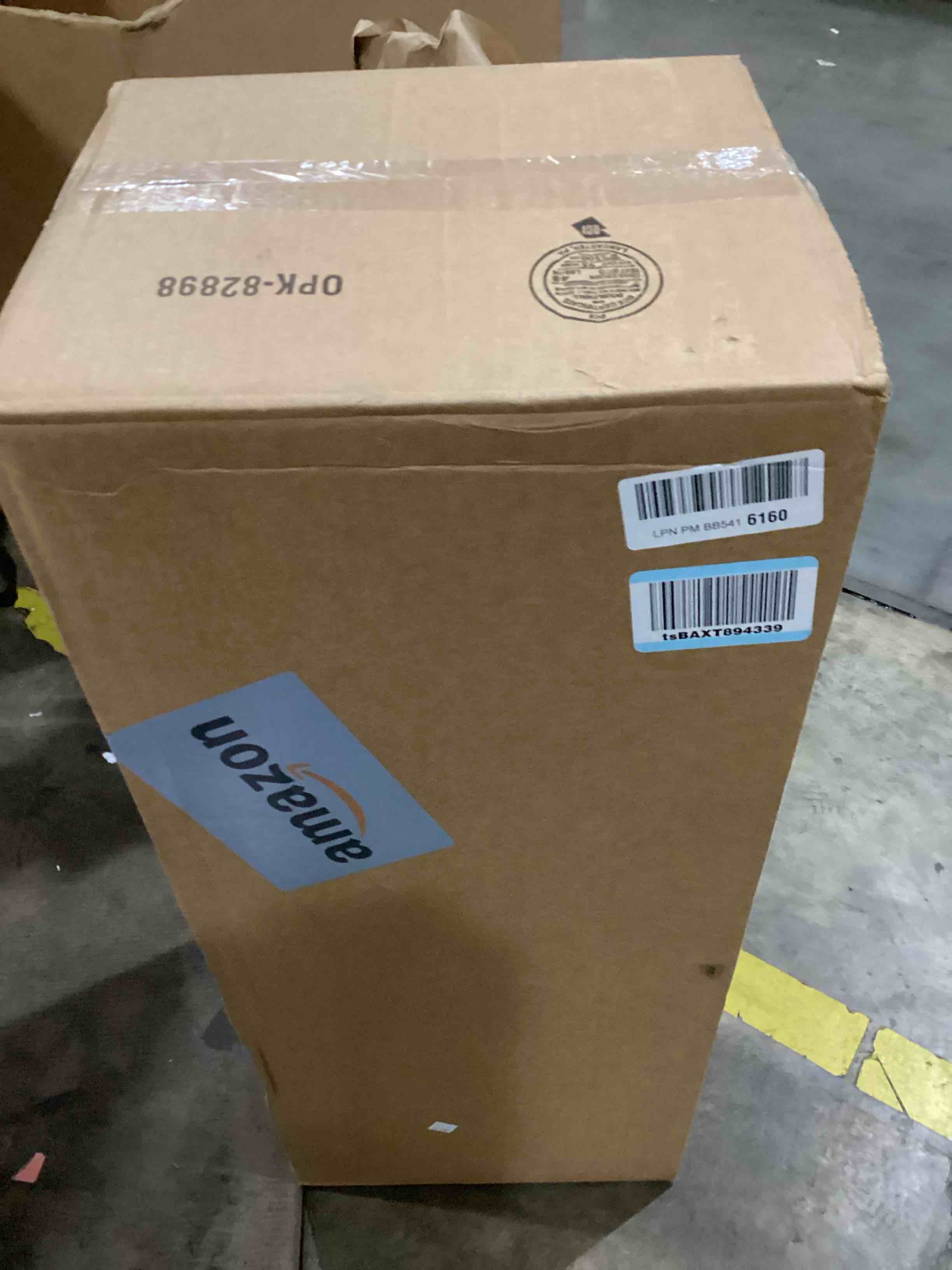 https://s3.amazonaws.com/lotting-images-prod/bidfta/RED6686373_1733148300575.jpeg