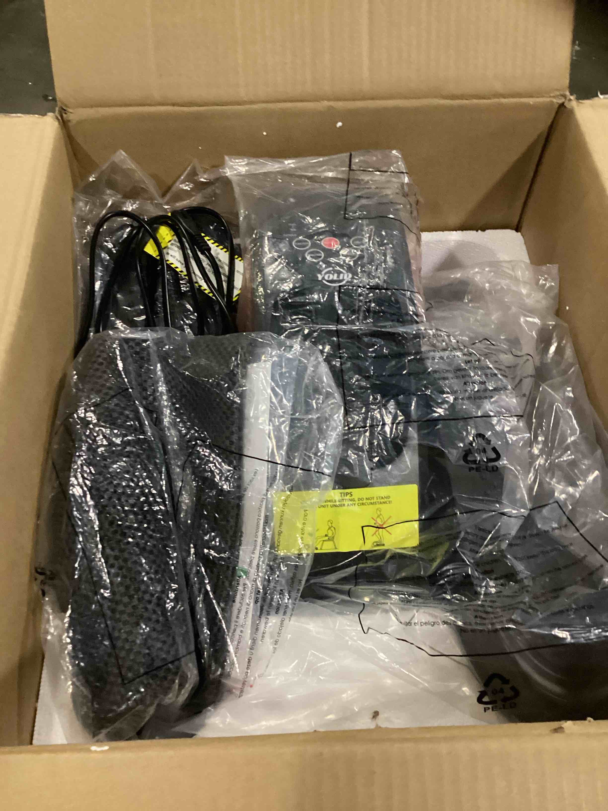 https://s3.amazonaws.com/lotting-images-prod/bidfta/RED6686415_1733164094980.jpeg