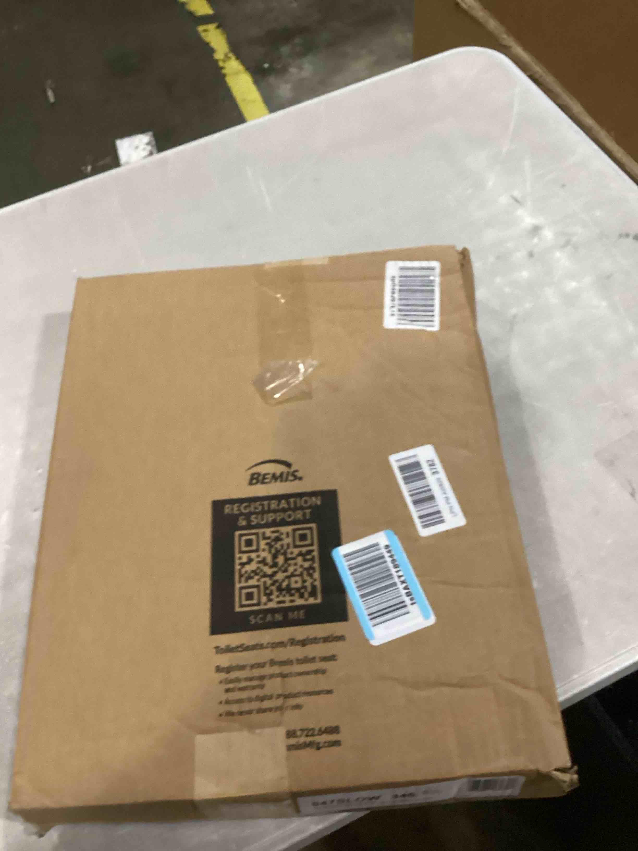 https://s3.amazonaws.com/lotting-images-prod/bidfta/RED6686455_1733228088639.jpeg