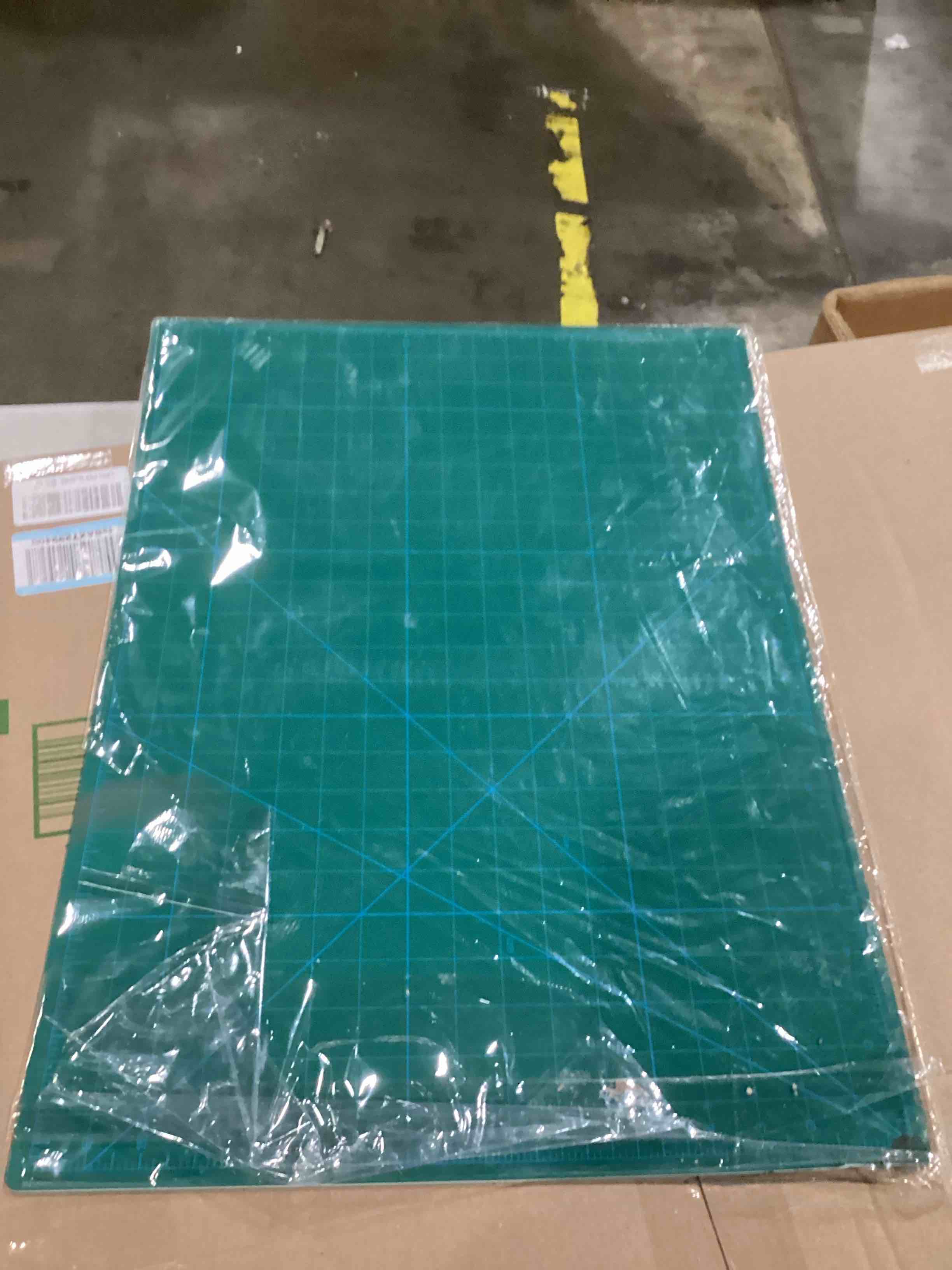 https://s3.amazonaws.com/lotting-images-prod/bidfta/RED6686483_1733233795427.jpeg