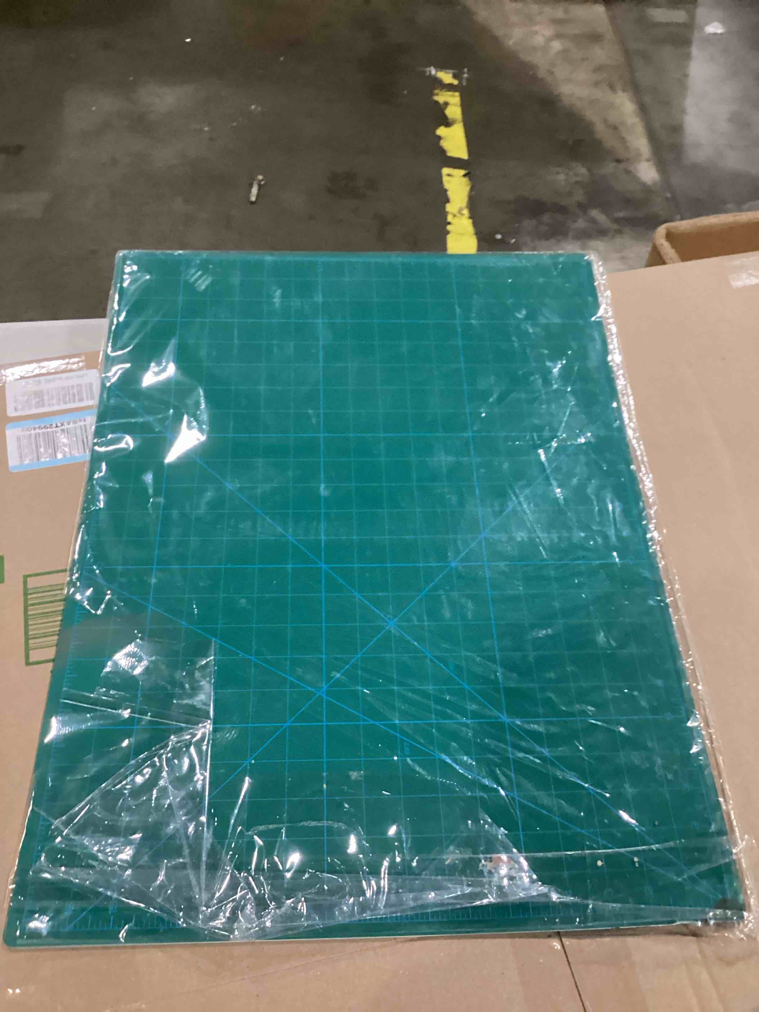 https://s3.amazonaws.com/lotting-images-prod/bidfta/RED6686483_1733233796203.jpeg