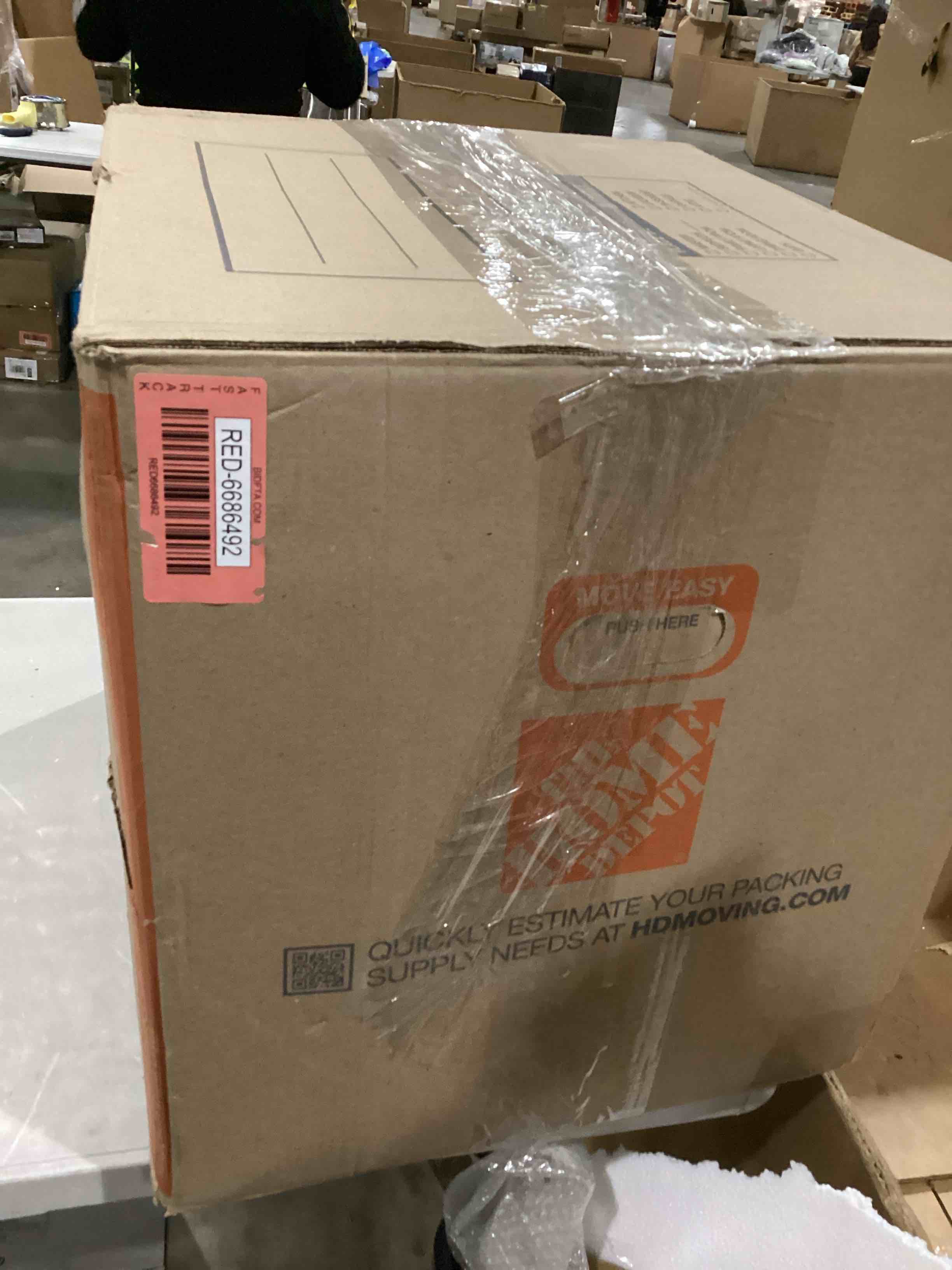 https://s3.amazonaws.com/lotting-images-prod/bidfta/RED6686492_1733236978453.jpeg