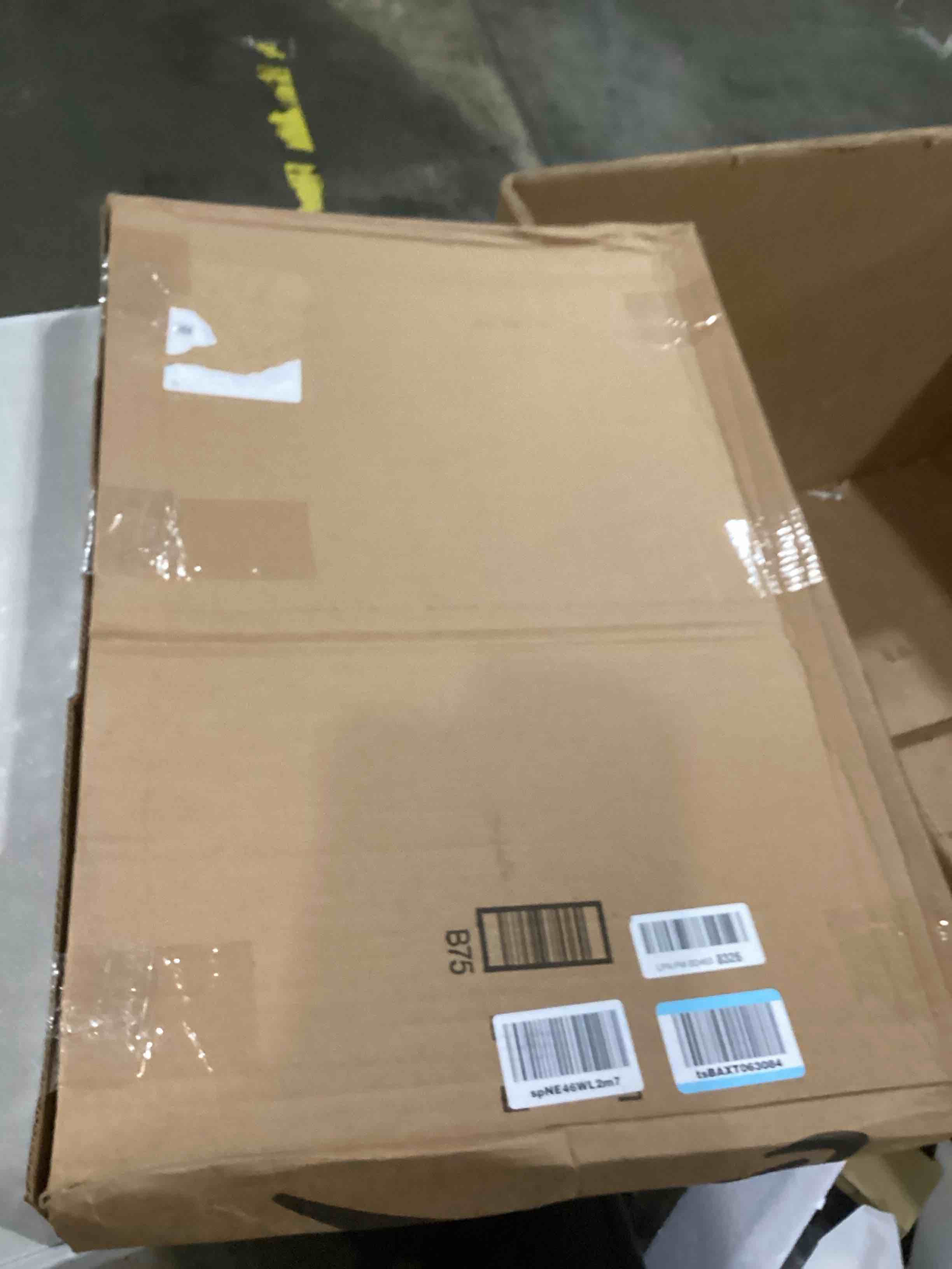 https://s3.amazonaws.com/lotting-images-prod/bidfta/RED6686496_1733239283558.jpeg