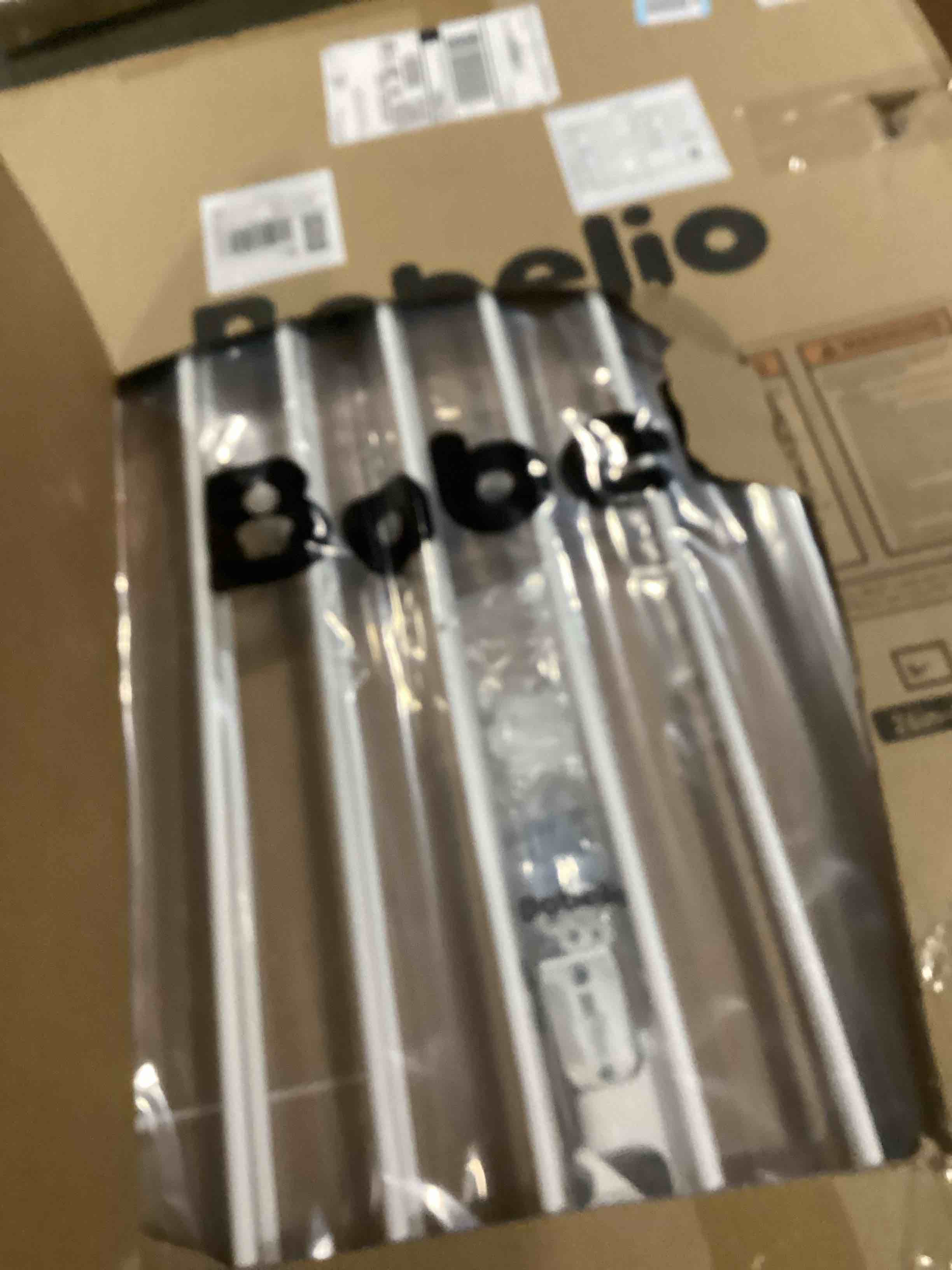 https://s3.amazonaws.com/lotting-images-prod/bidfta/RED6686511_1733242338913.jpeg