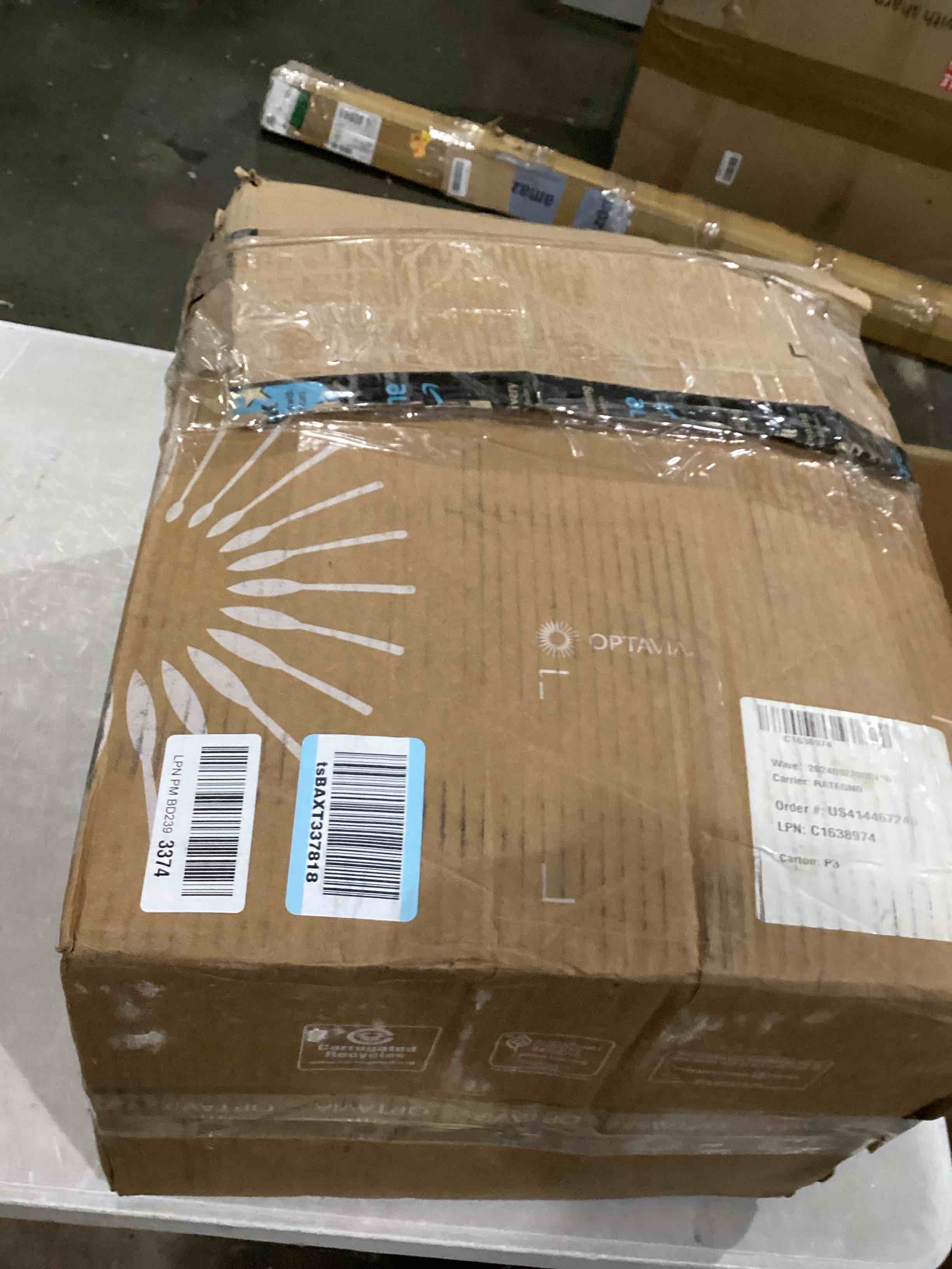 https://s3.amazonaws.com/lotting-images-prod/bidfta/RED6686521_1733244866784.jpeg