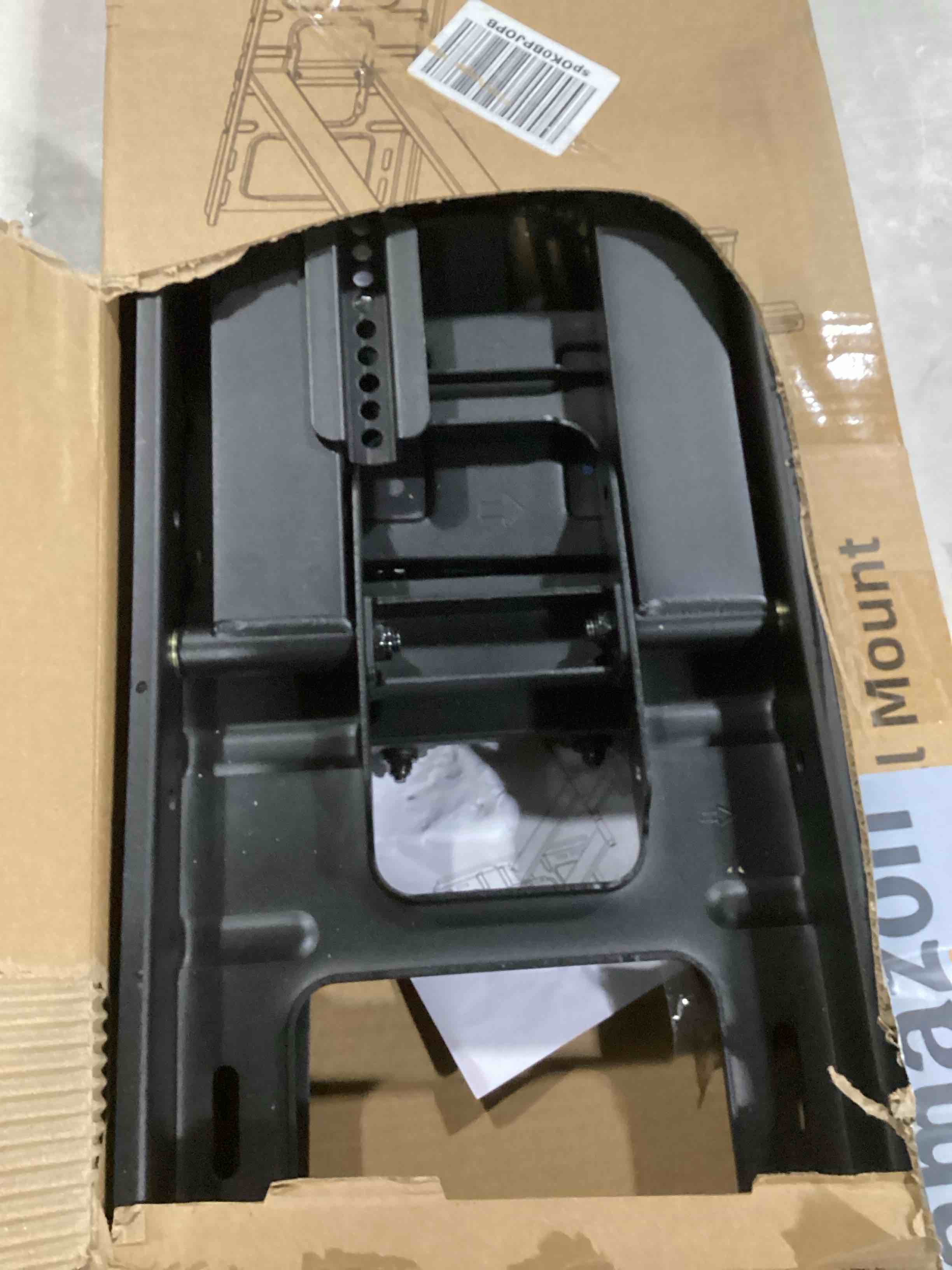 https://s3.amazonaws.com/lotting-images-prod/bidfta/RED6686543_1733254297531.jpeg