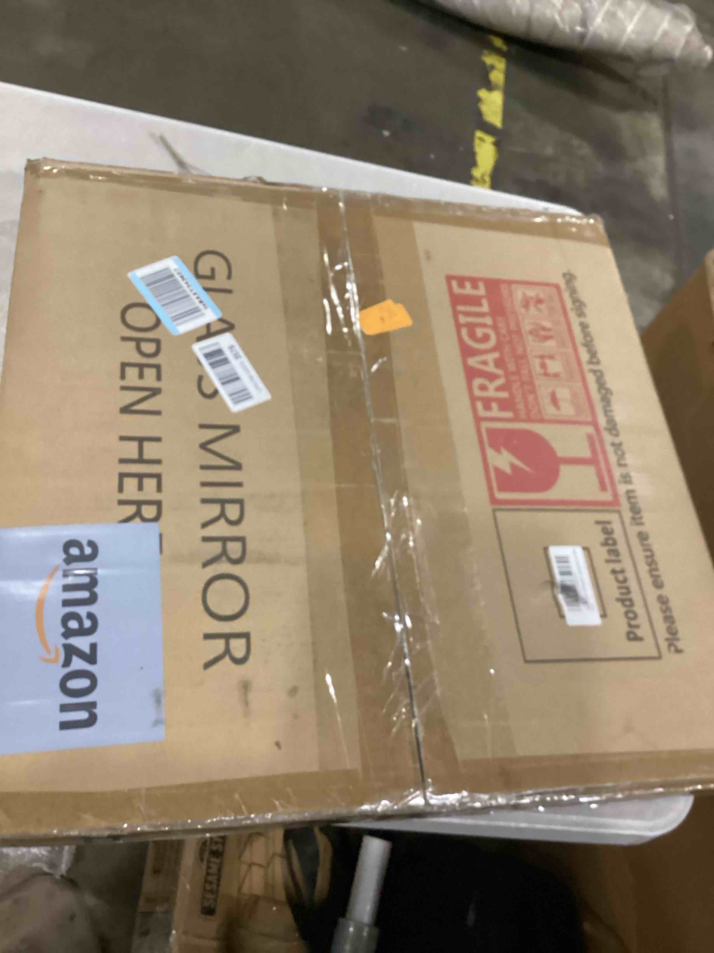 https://s3.amazonaws.com/lotting-images-prod/bidfta/RED6686649_1733329104613.jpeg
