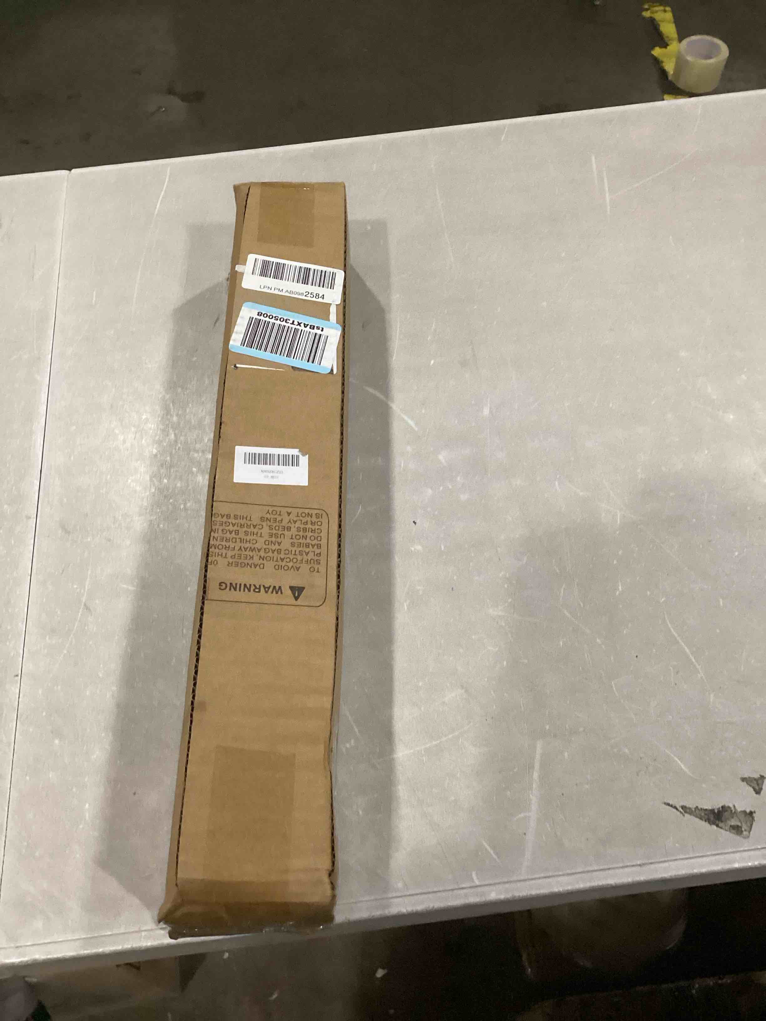 https://s3.amazonaws.com/lotting-images-prod/bidfta/RED6687205_1733775195480.jpeg