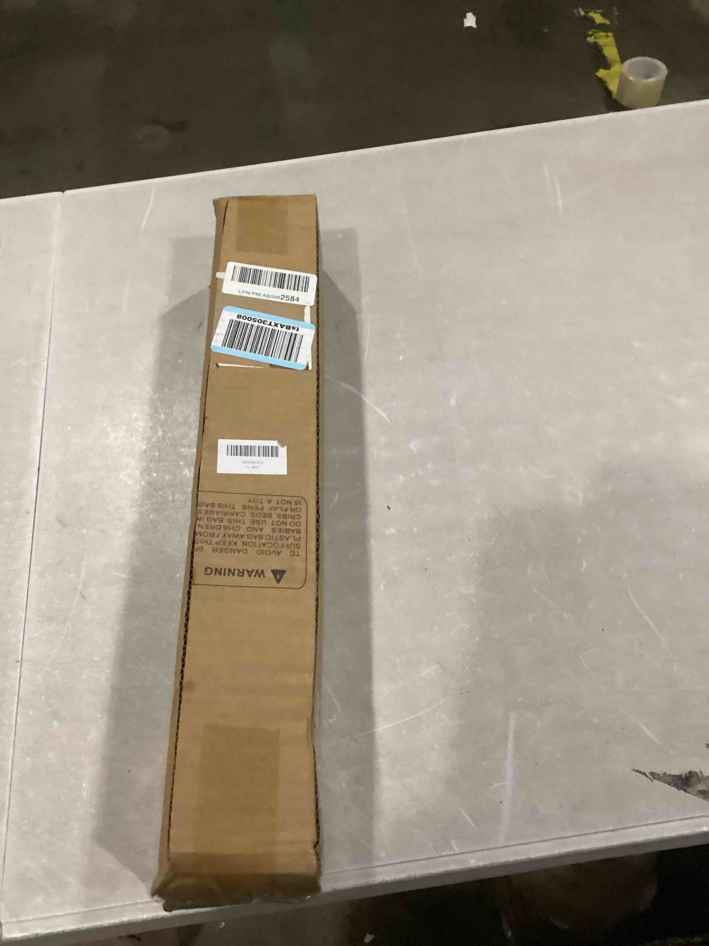 https://s3.amazonaws.com/lotting-images-prod/bidfta/RED6687205_1733775196364.jpeg