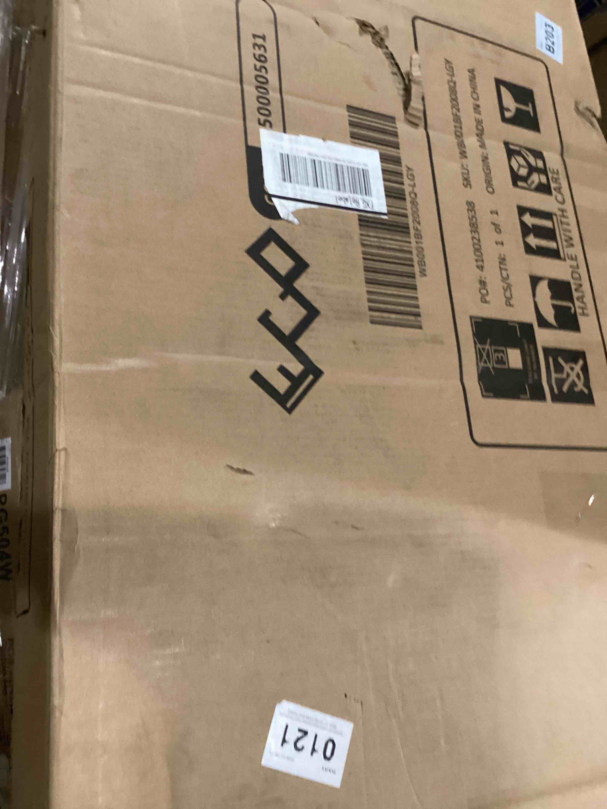 https://s3.amazonaws.com/lotting-images-prod/bidfta/RED6687676_1732731233806.jpeg