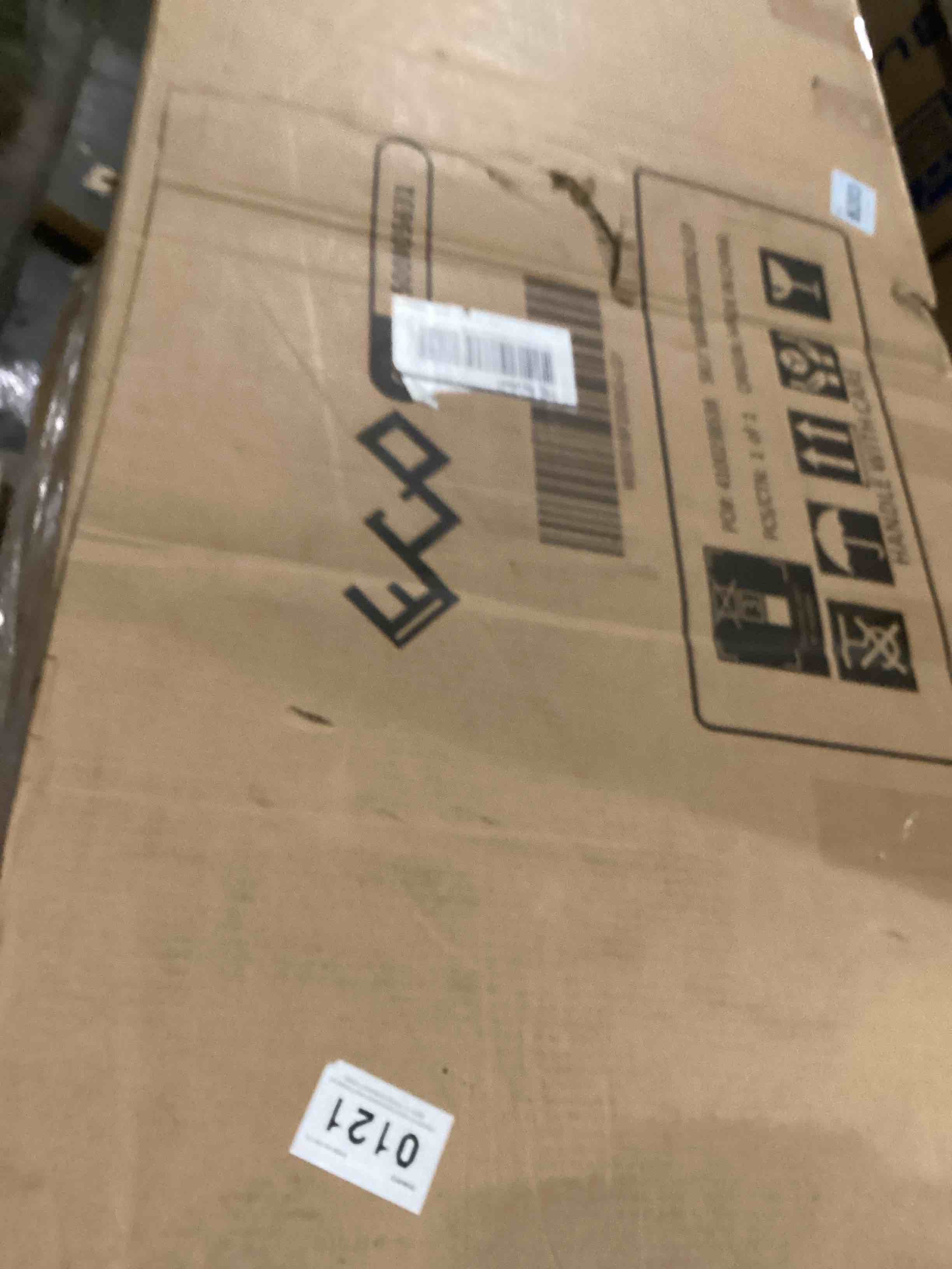 https://s3.amazonaws.com/lotting-images-prod/bidfta/RED6687676_1732731270853.jpeg