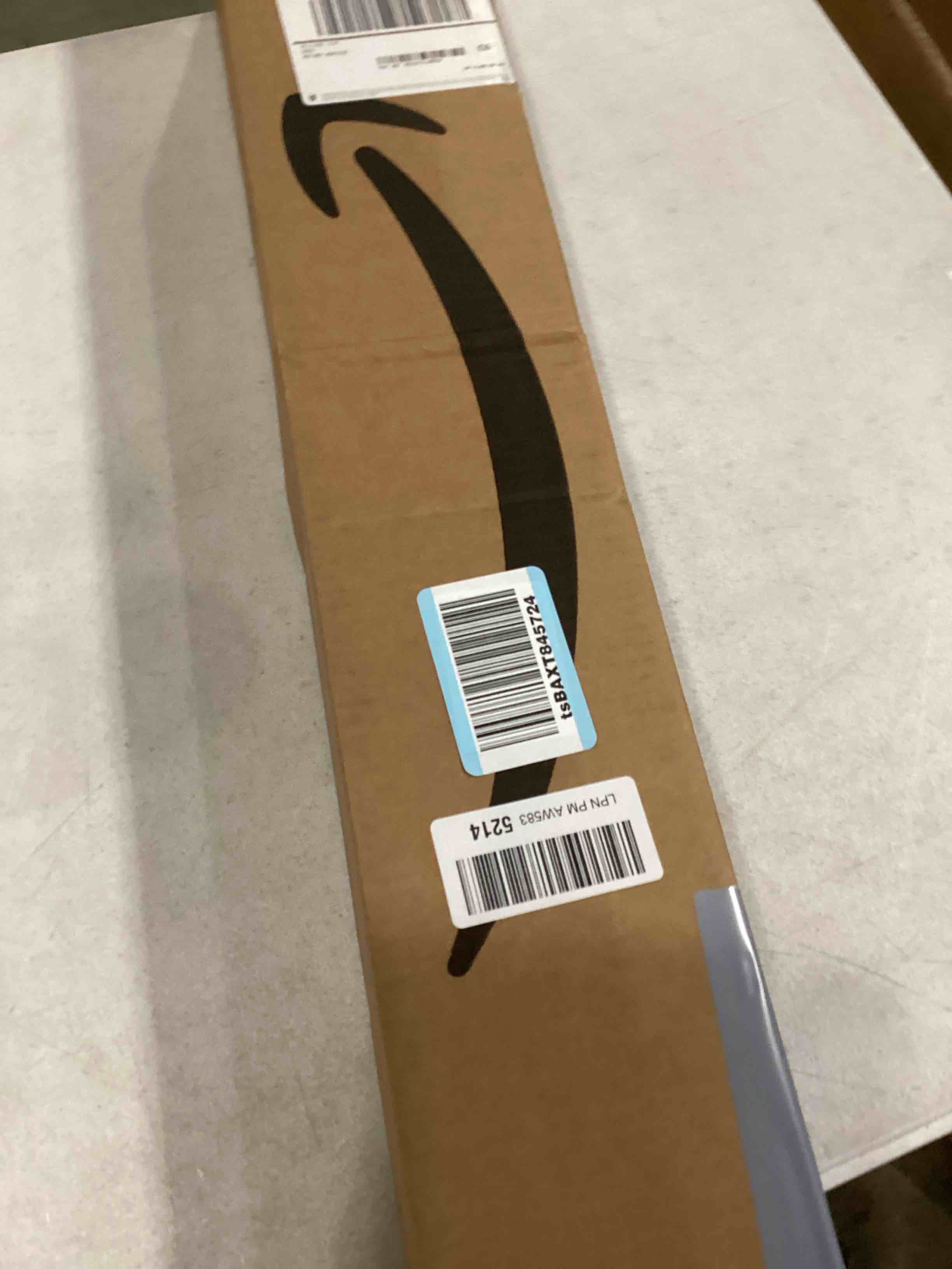 https://s3.amazonaws.com/lotting-images-prod/bidfta/RED6687975_1733229606477.jpeg