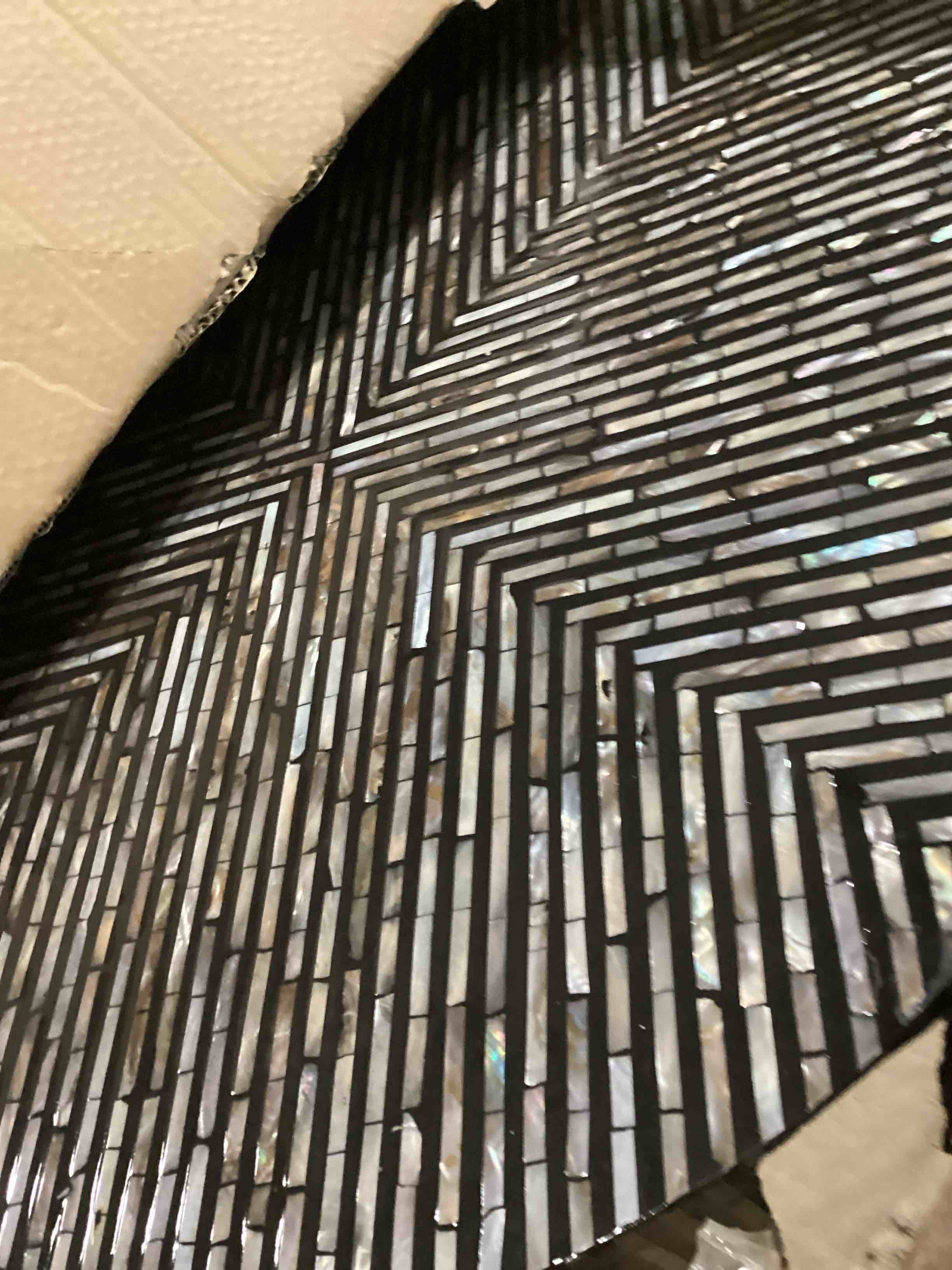 https://s3.amazonaws.com/lotting-images-prod/bidfta/RED6688253_1733340089546.jpeg
