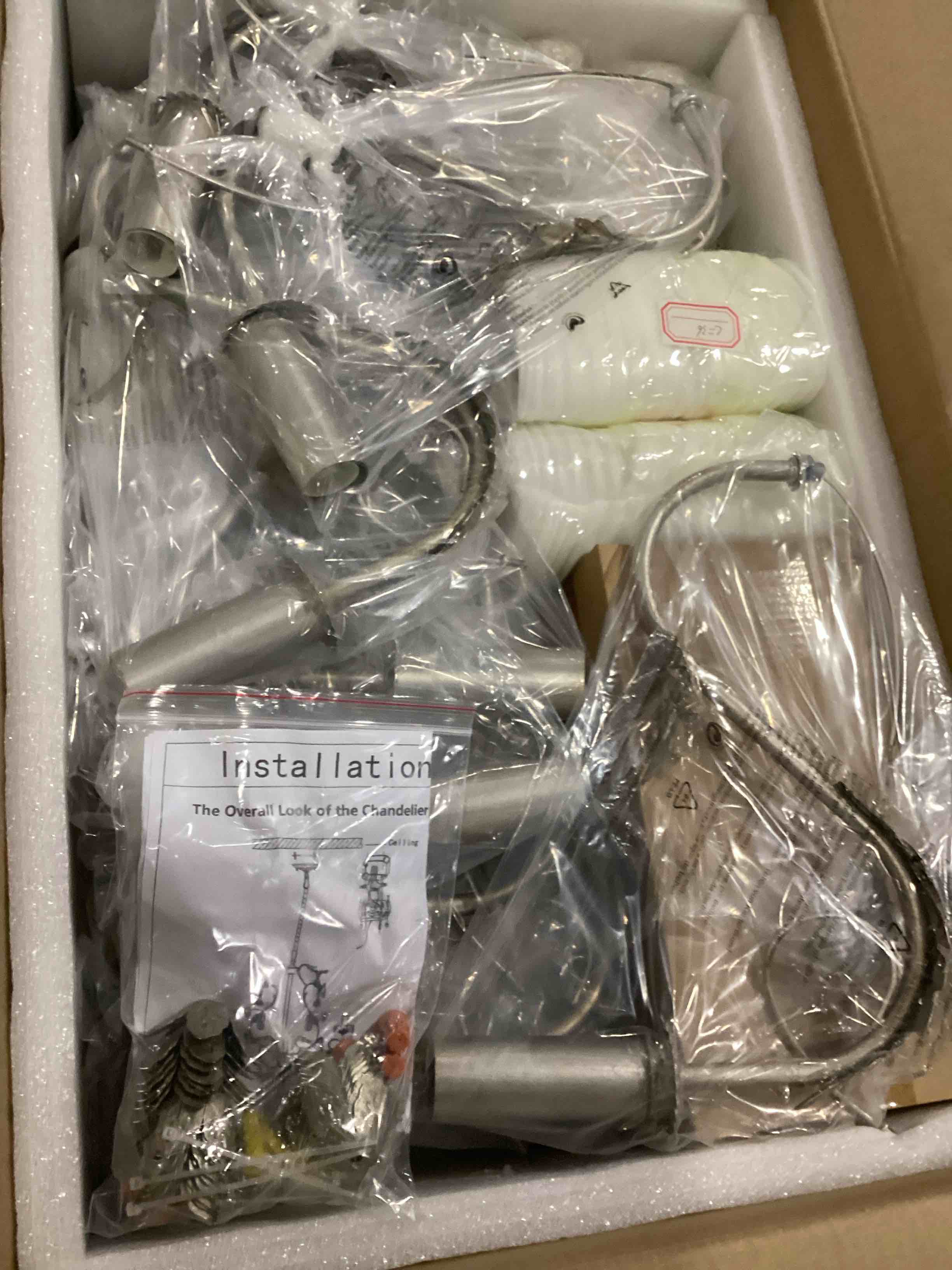 https://s3.amazonaws.com/lotting-images-prod/bidfta/RED6688285_1733408827331.jpeg