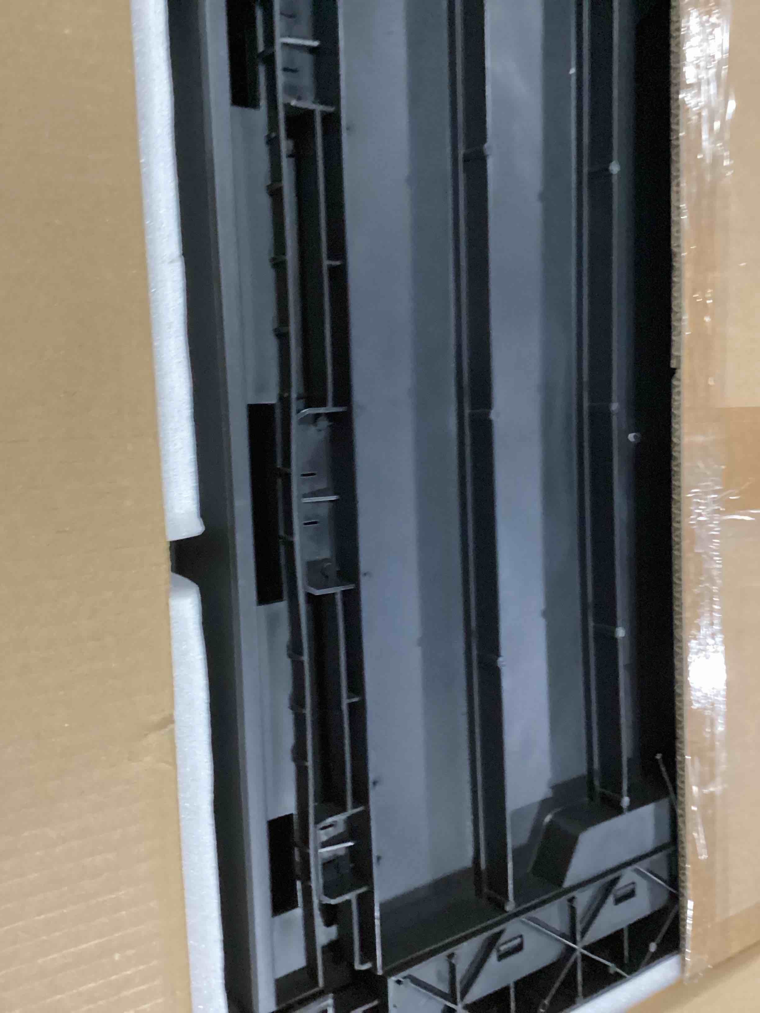 https://s3.amazonaws.com/lotting-images-prod/bidfta/RED6688289_1733410500508.jpeg