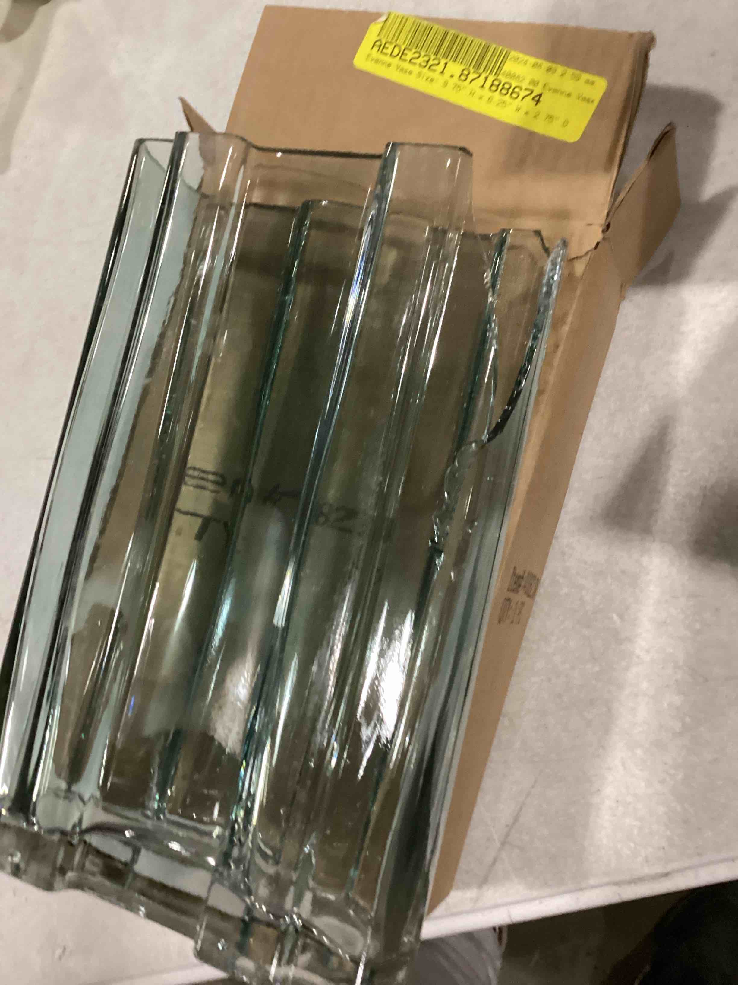 (damaged) Evanne Handmade Glass Table Vase