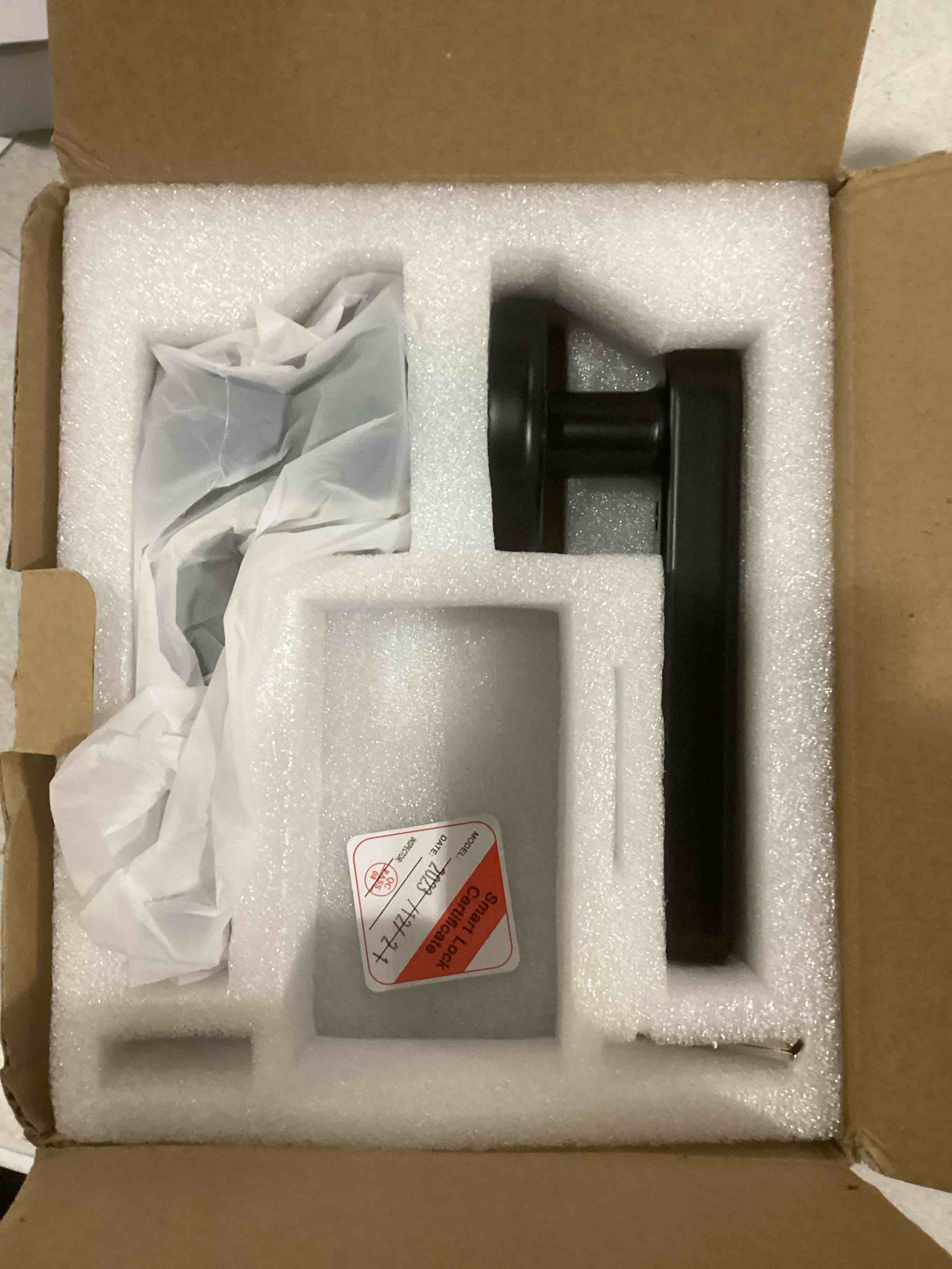 https://s3.amazonaws.com/lotting-images-prod/bidfta/RED6688896_1734017879645.jpeg