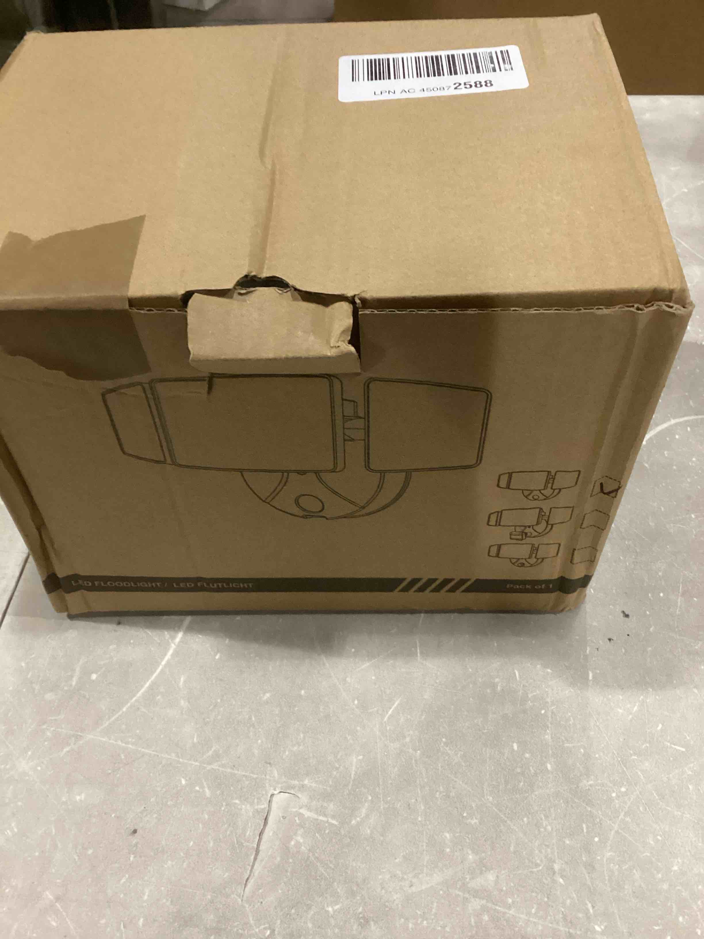 https://s3.amazonaws.com/lotting-images-prod/bidfta/RED6689311_1734018430003.jpeg