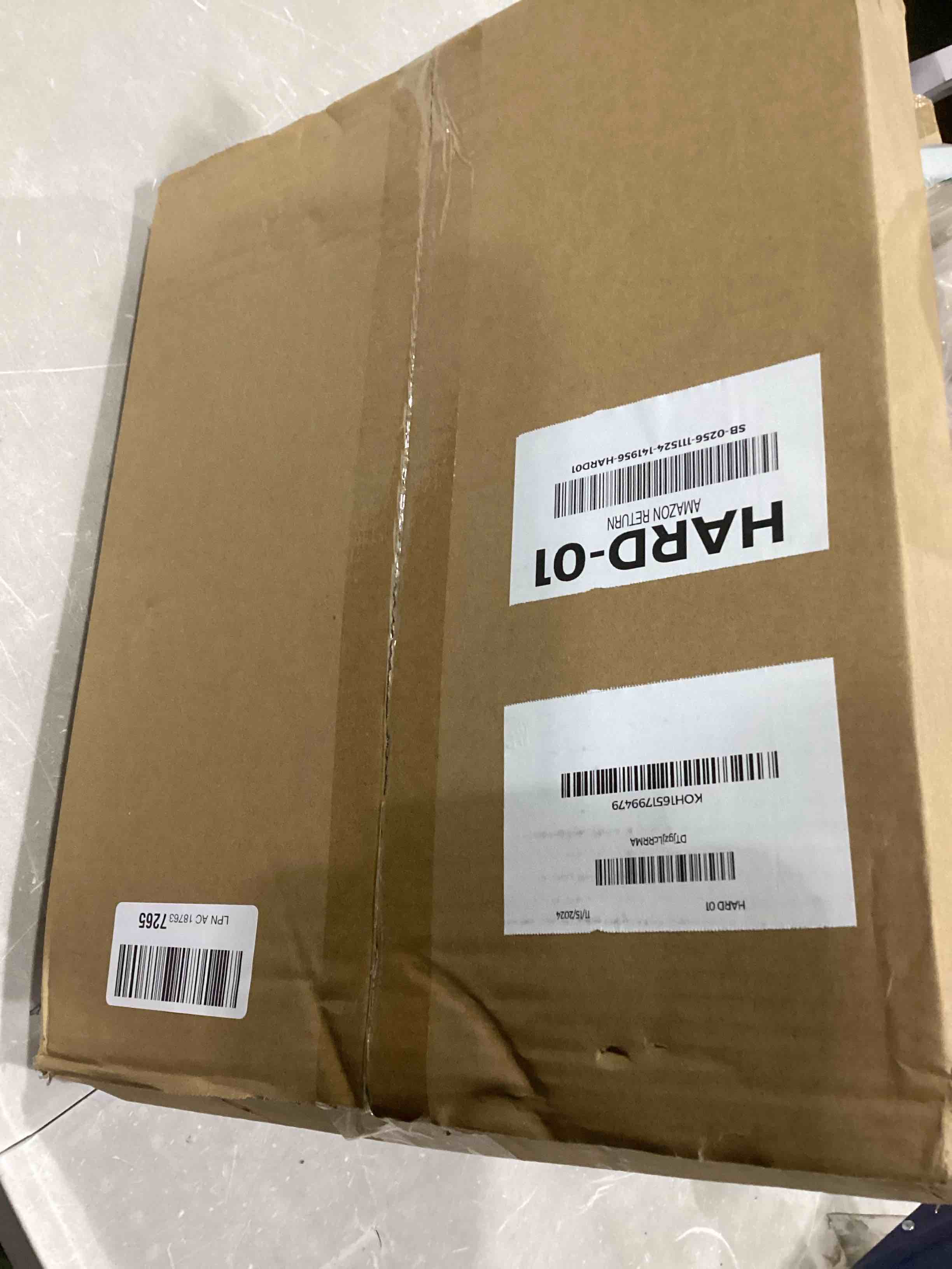 https://s3.amazonaws.com/lotting-images-prod/bidfta/RED6689587_1734373569557.jpeg