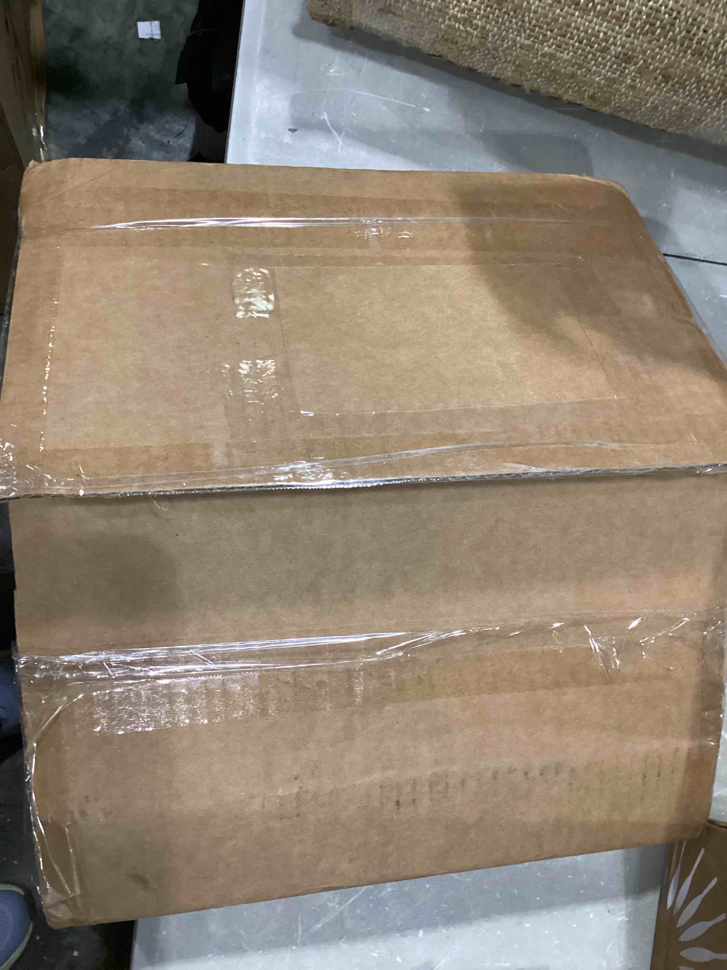https://s3.amazonaws.com/lotting-images-prod/bidfta/RED6690071_1734720072247.jpeg