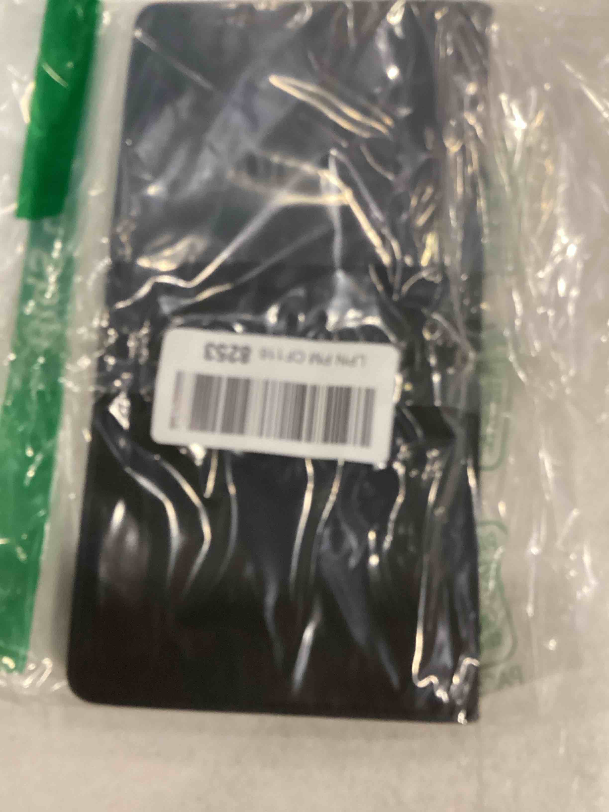 https://s3.amazonaws.com/lotting-images-prod/bidfta/RED6690678_1734370983707.jpeg