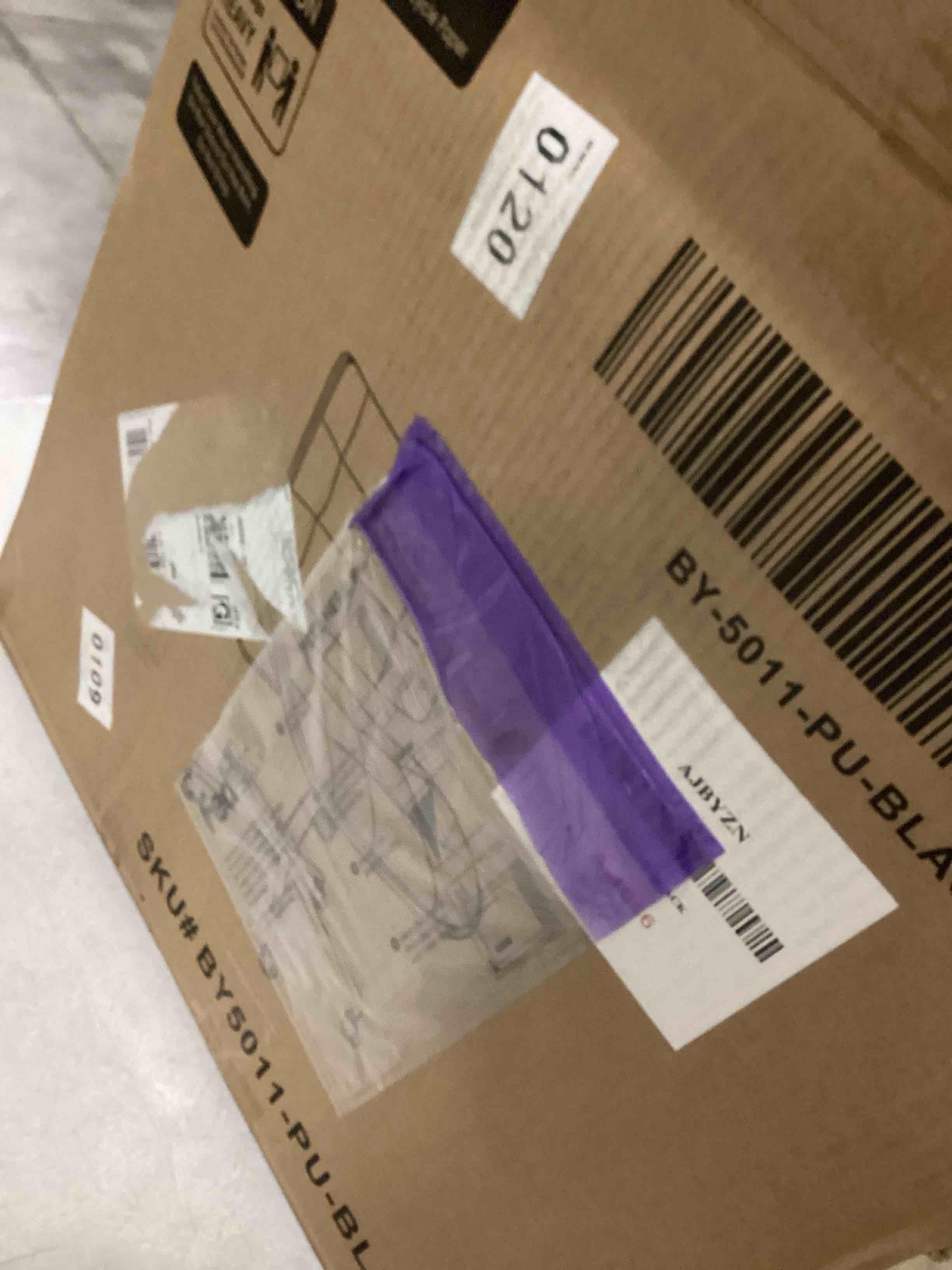 https://s3.amazonaws.com/lotting-images-prod/bidfta/RED6691083_1734977505134.jpeg