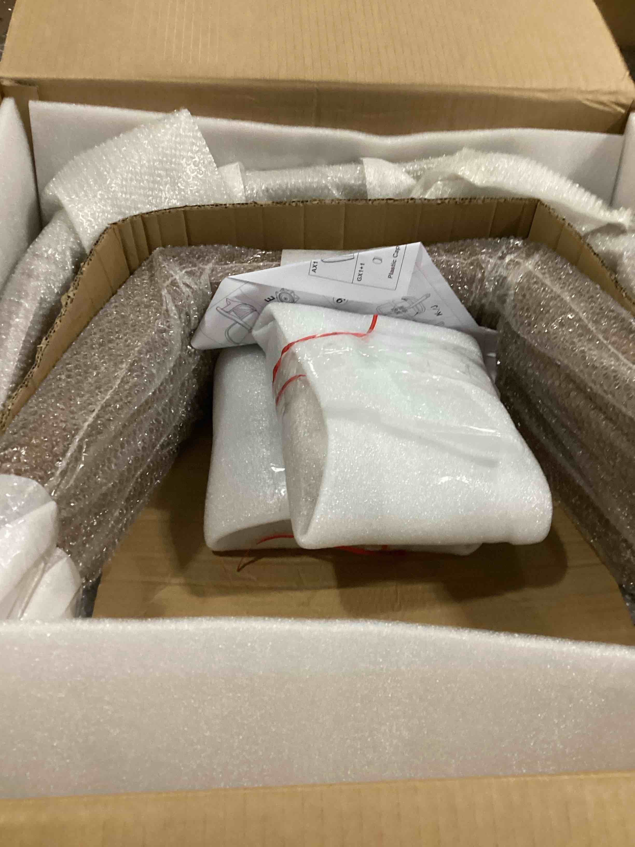 https://s3.amazonaws.com/lotting-images-prod/bidfta/RED6691087_1734978514112.jpeg