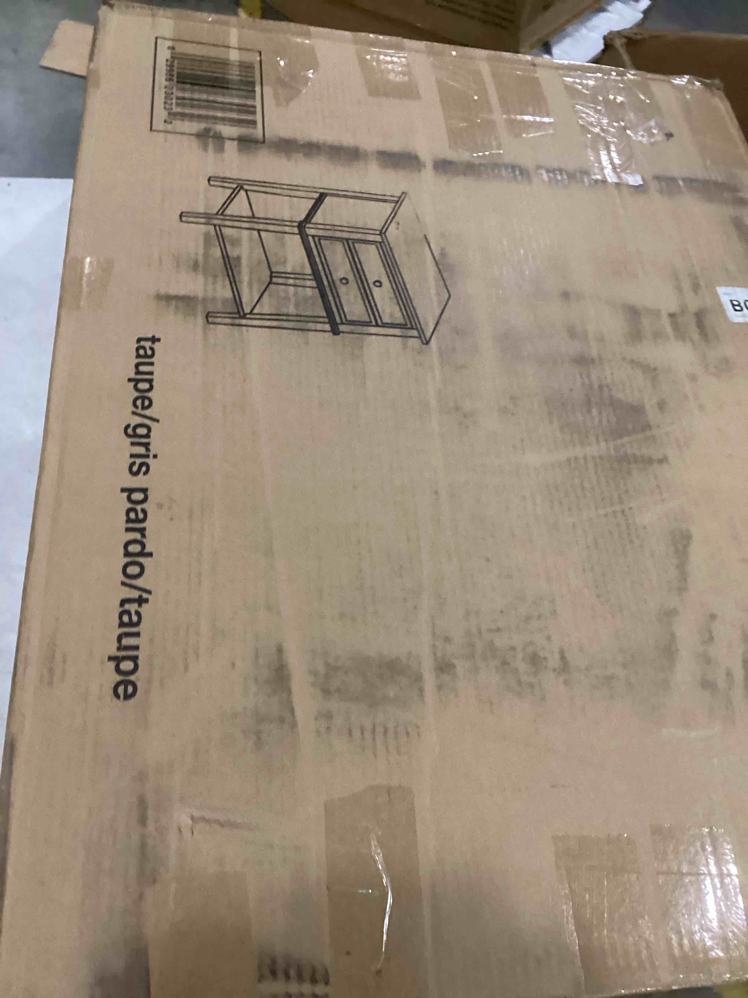 https://s3.amazonaws.com/lotting-images-prod/bidfta/RED6691303_1735580488152.jpeg