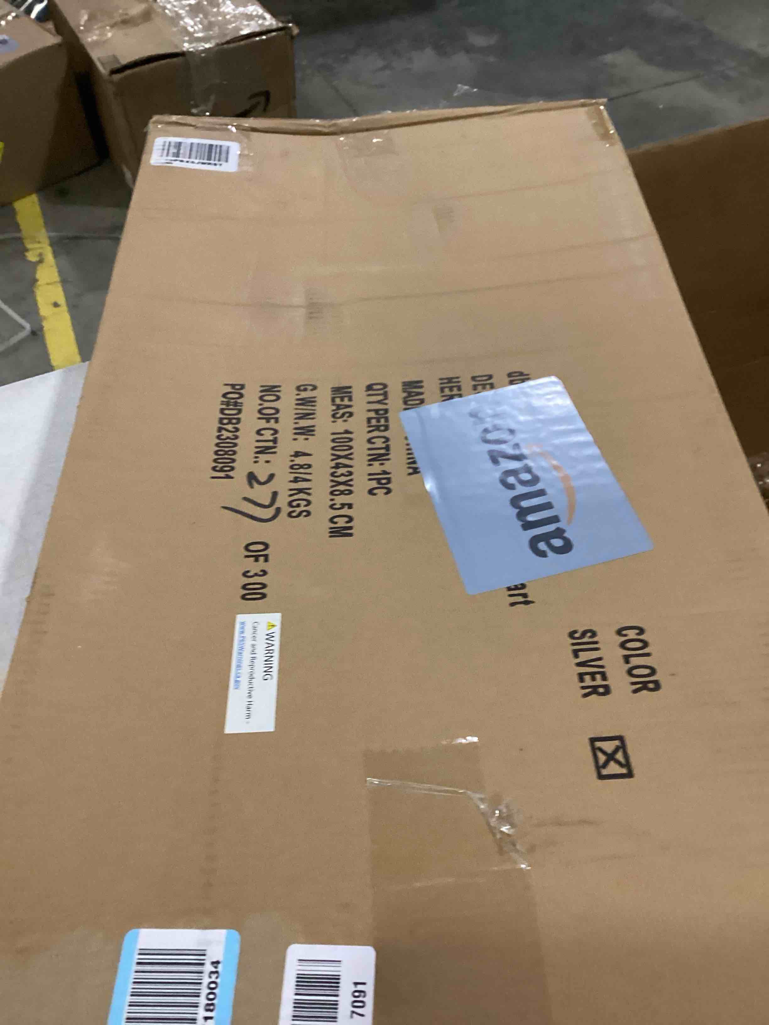 https://s3.amazonaws.com/lotting-images-prod/bidfta/RED6691408_1735927087562.jpeg