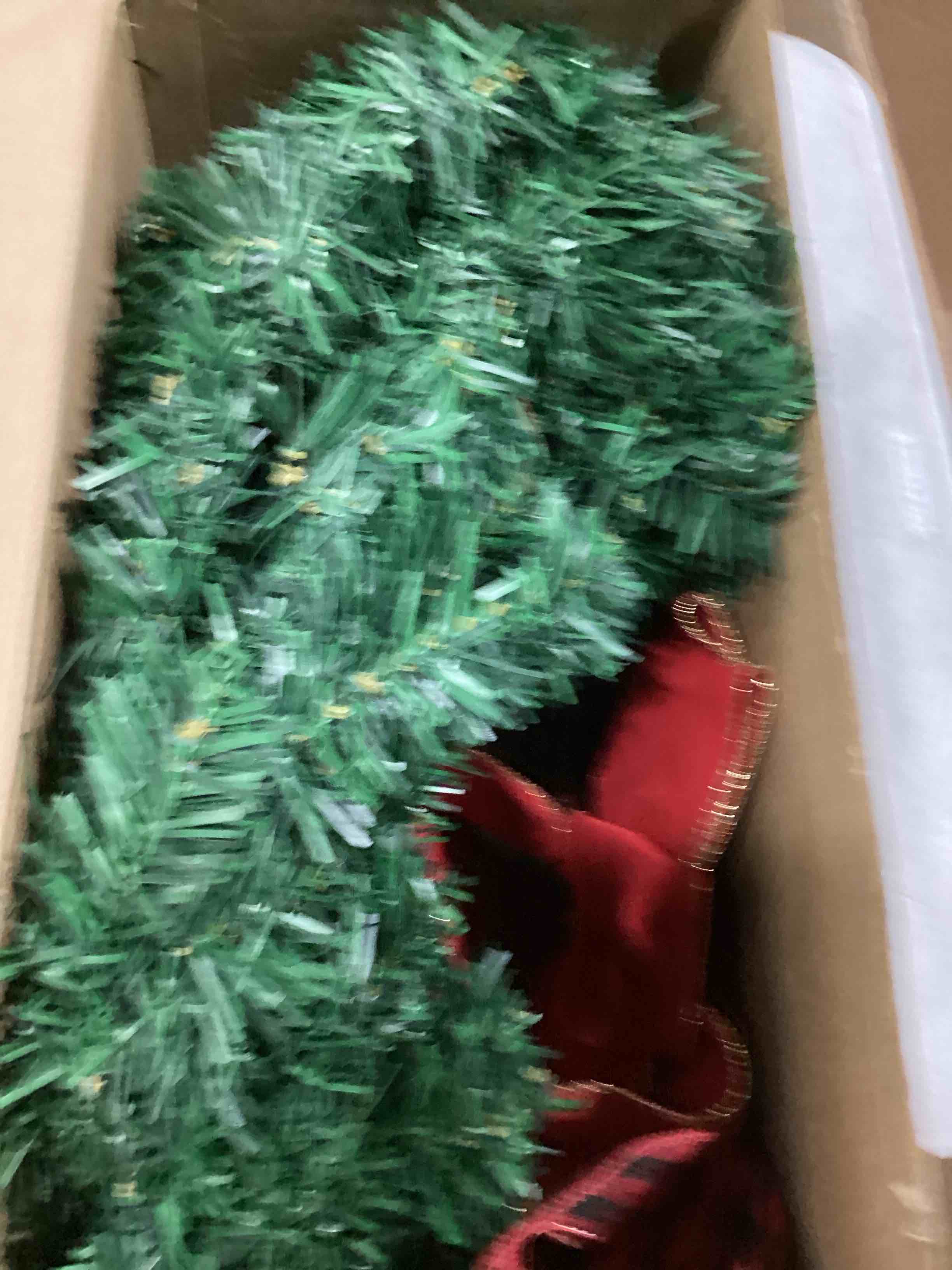 https://s3.amazonaws.com/lotting-images-prod/bidfta/RED6691904_1736877875517.jpeg