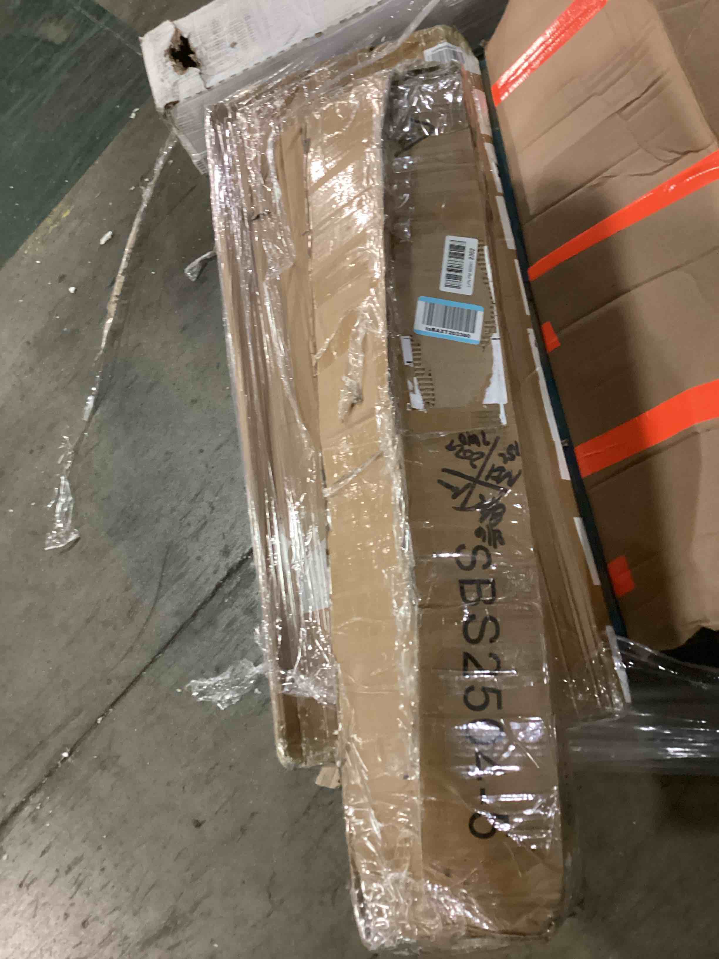 https://s3.amazonaws.com/lotting-images-prod/bidfta/RED6695759_1726751110902.jpeg