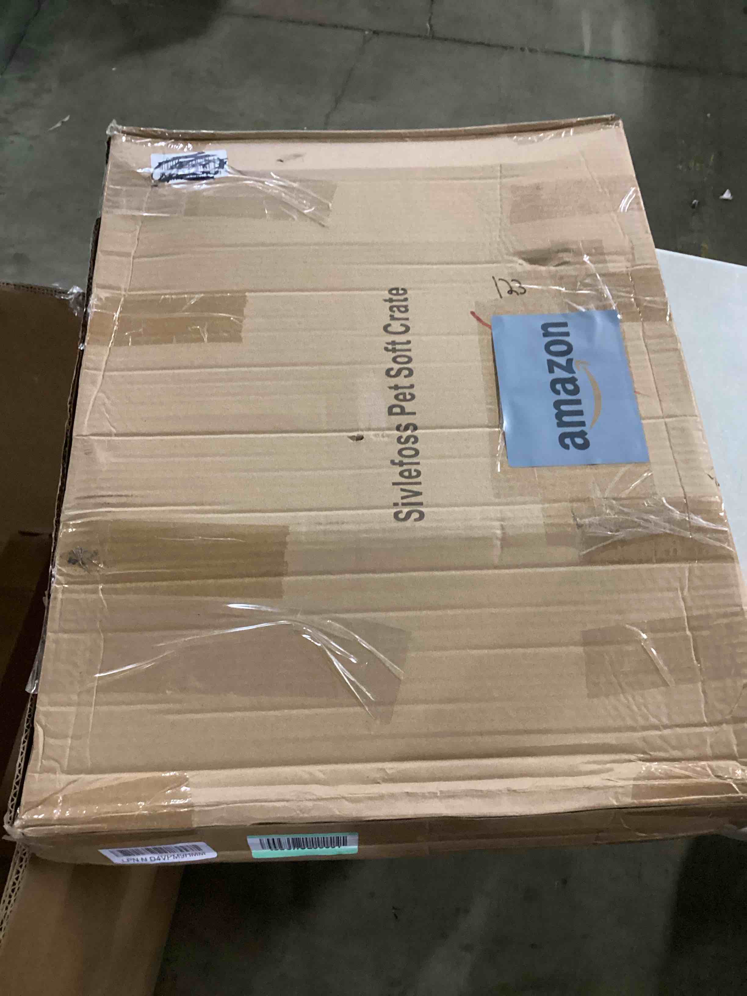 https://s3.amazonaws.com/lotting-images-prod/bidfta/RED6696089_1727106980764.jpeg