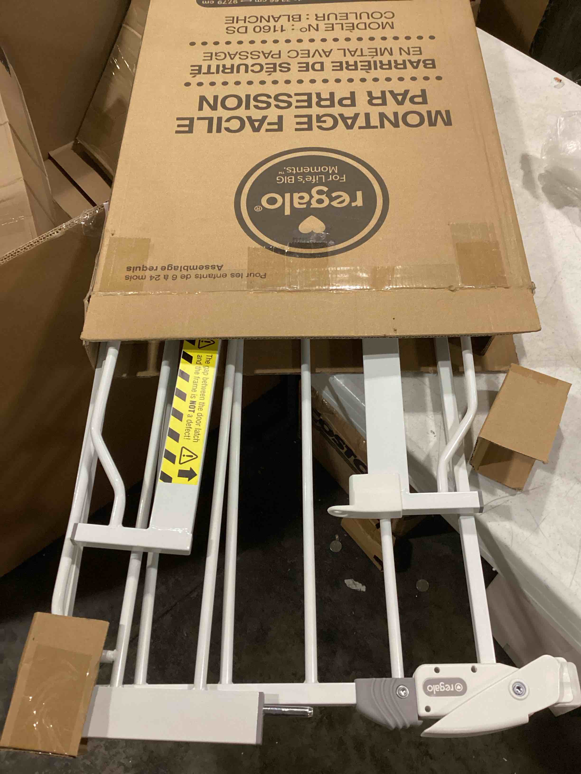 https://s3.amazonaws.com/lotting-images-prod/bidfta/RED6696575_1728565834218.jpeg