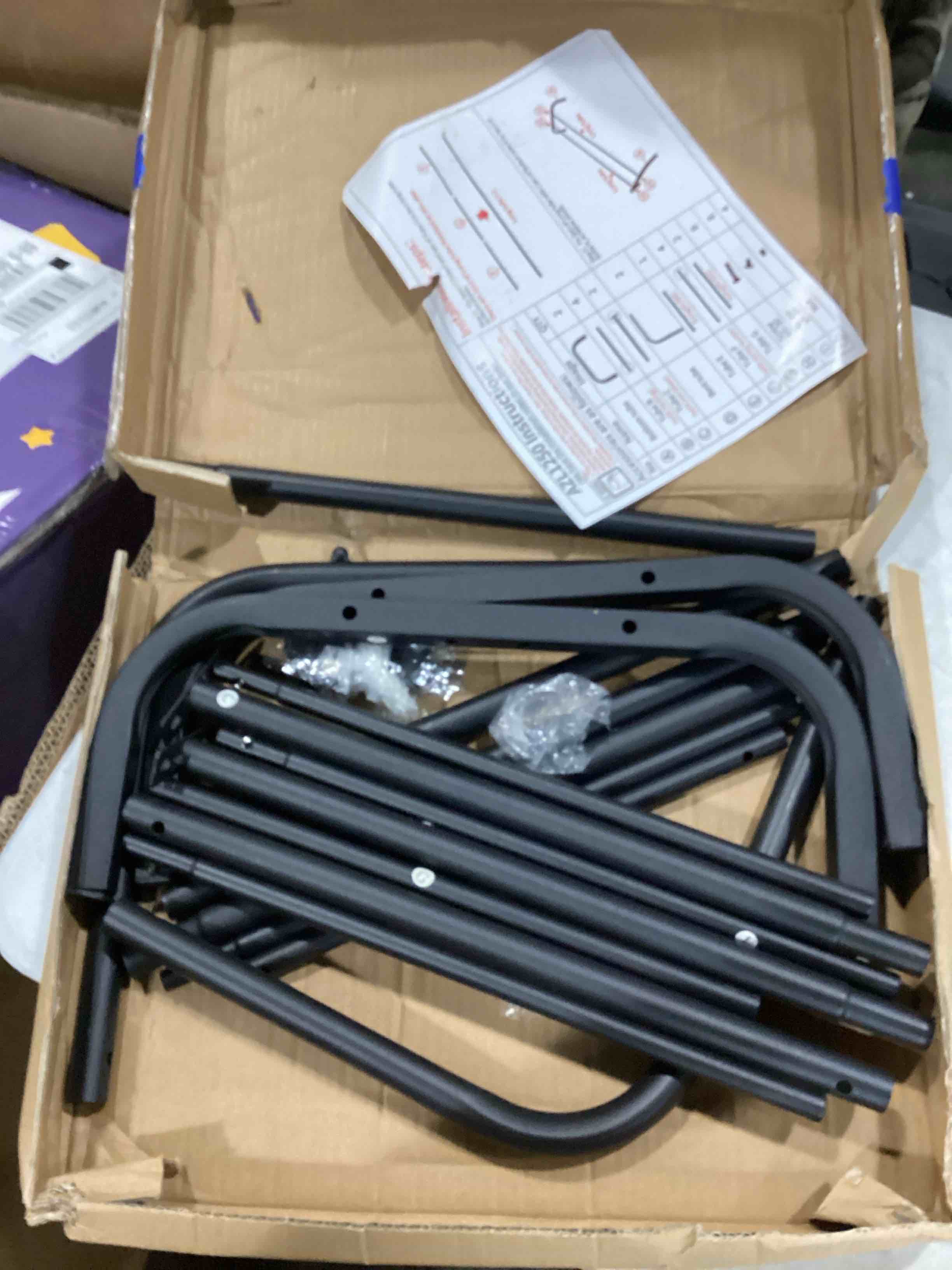 https://s3.amazonaws.com/lotting-images-prod/bidfta/RED6696587_1728568106853.jpeg
