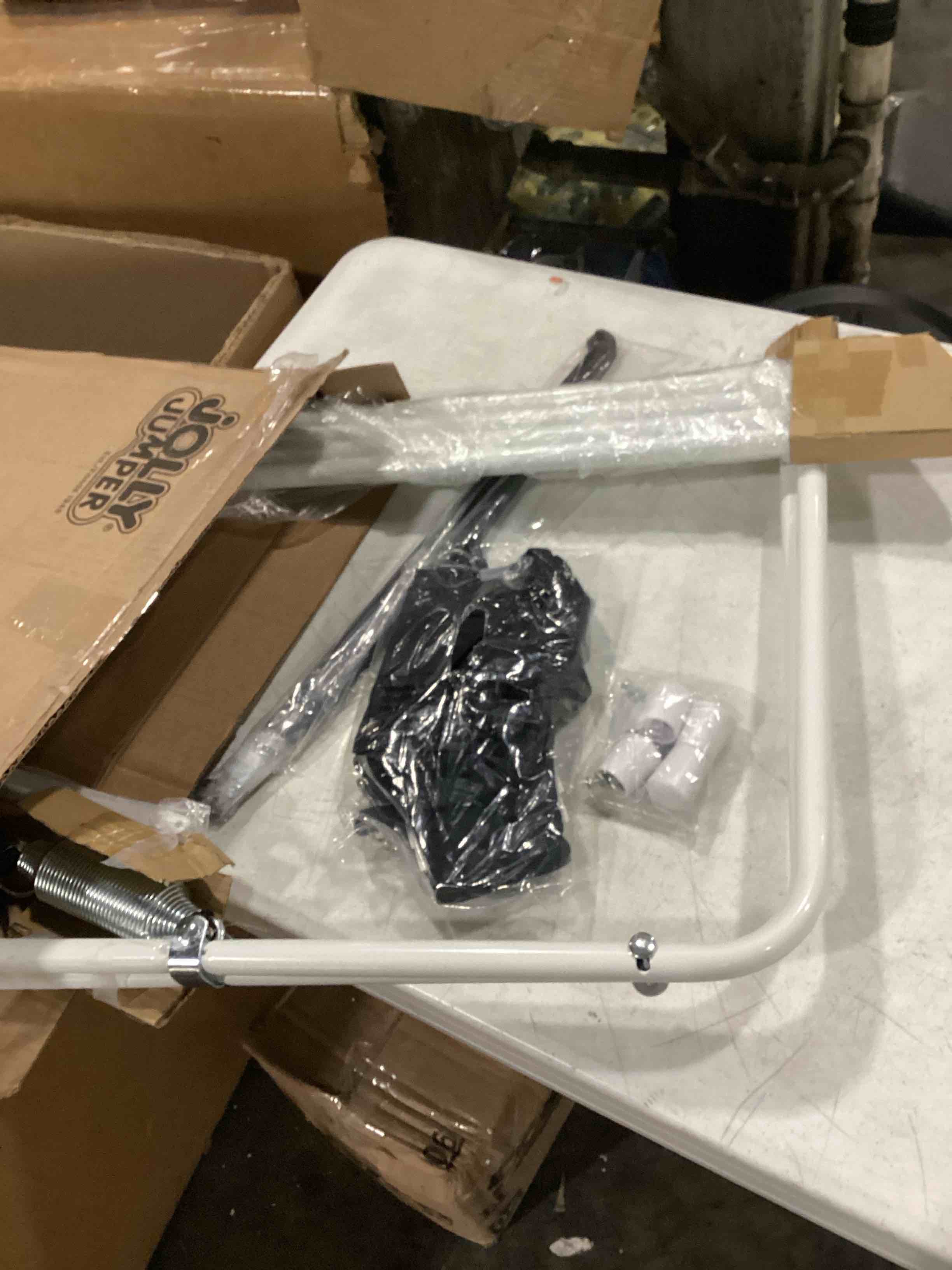 https://s3.amazonaws.com/lotting-images-prod/bidfta/RED6696607_1728572840422.jpeg