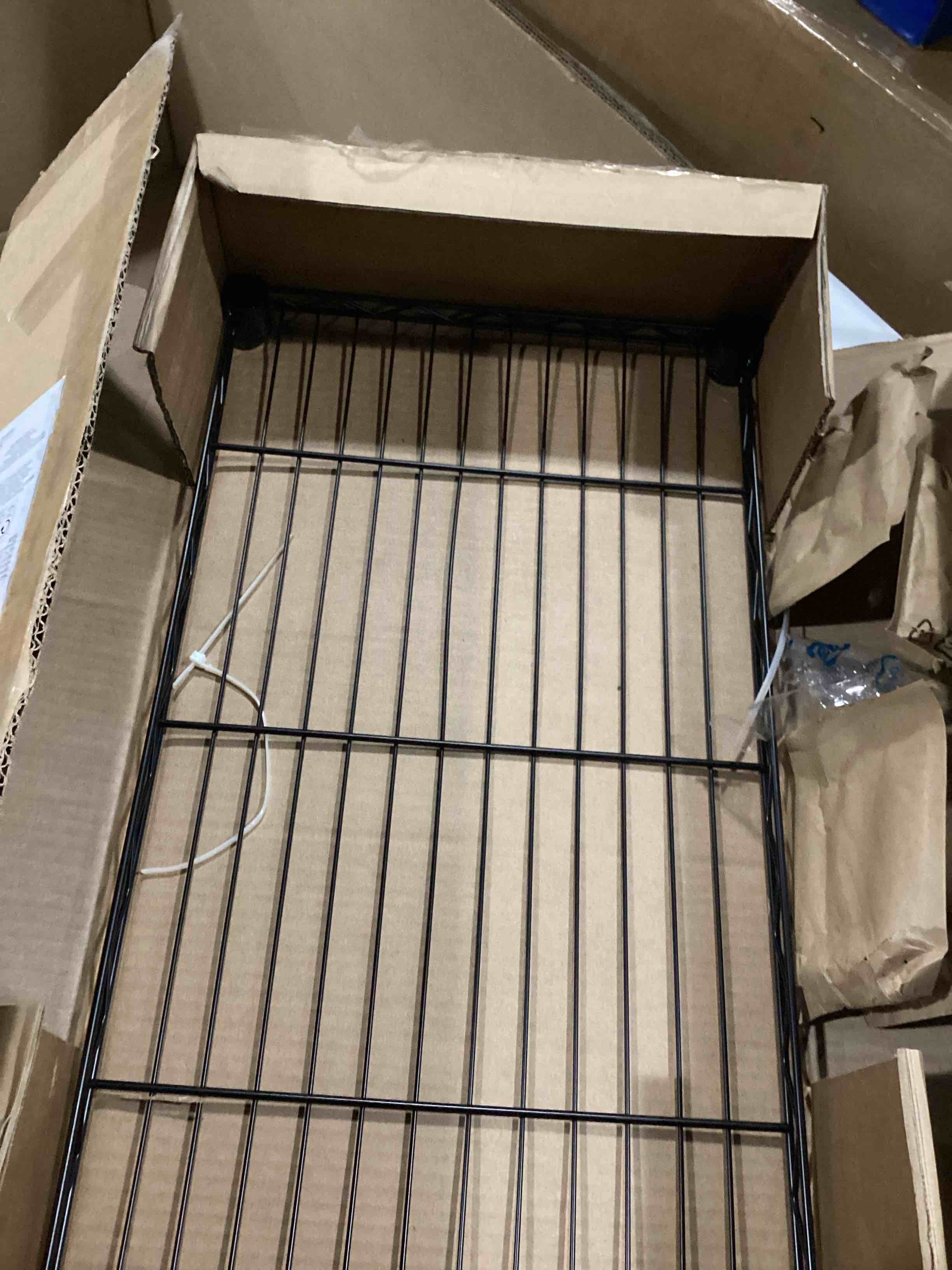 https://s3.amazonaws.com/lotting-images-prod/bidfta/RED6696690_1728649932247.jpeg