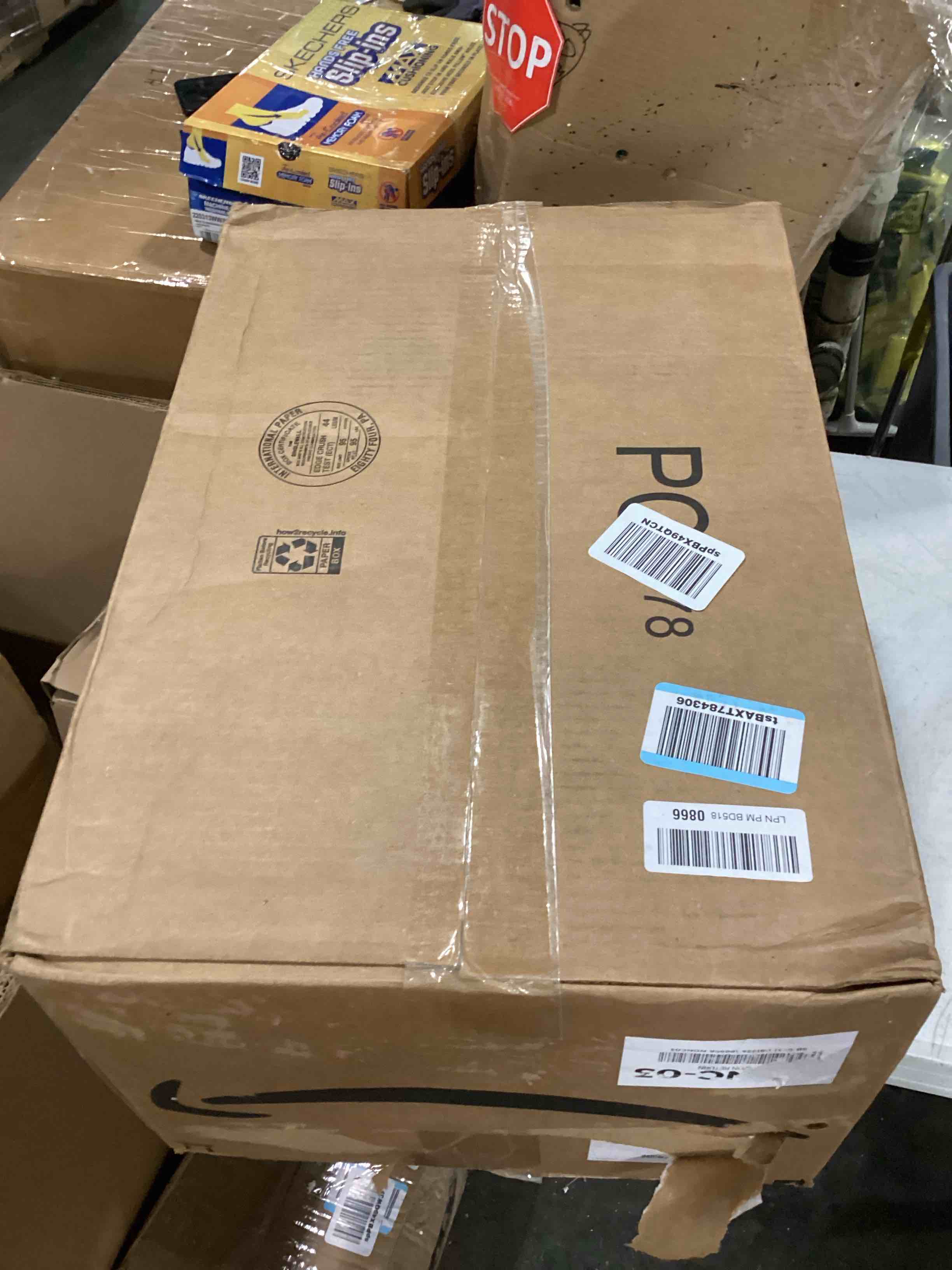 https://s3.amazonaws.com/lotting-images-prod/bidfta/RED6696881_1728912853003.jpeg