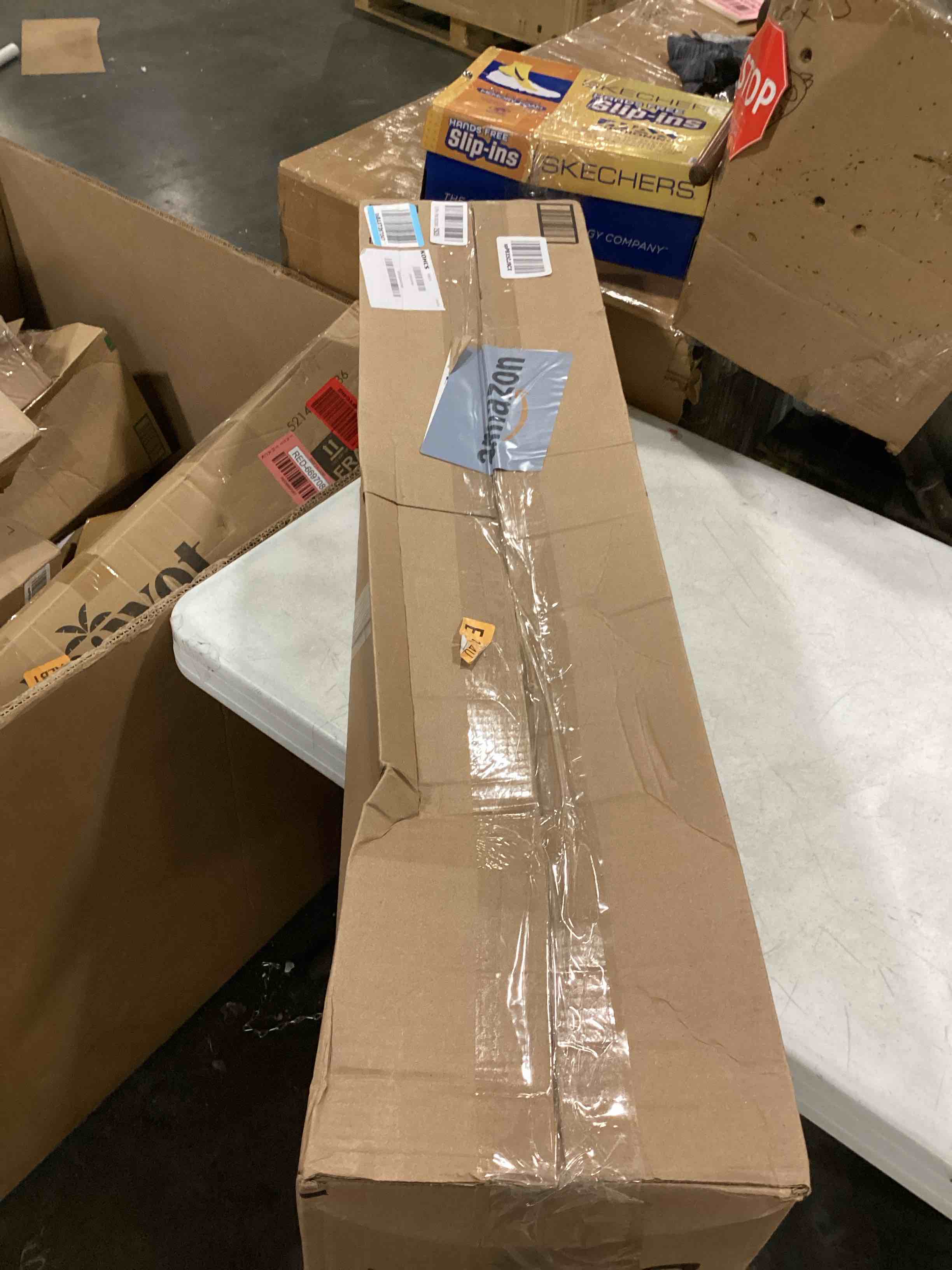 https://s3.amazonaws.com/lotting-images-prod/bidfta/RED6697090_1729006577161.jpeg