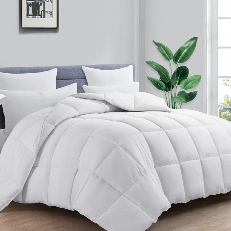 Eatman All Season Polyester Down Alternative Comforter