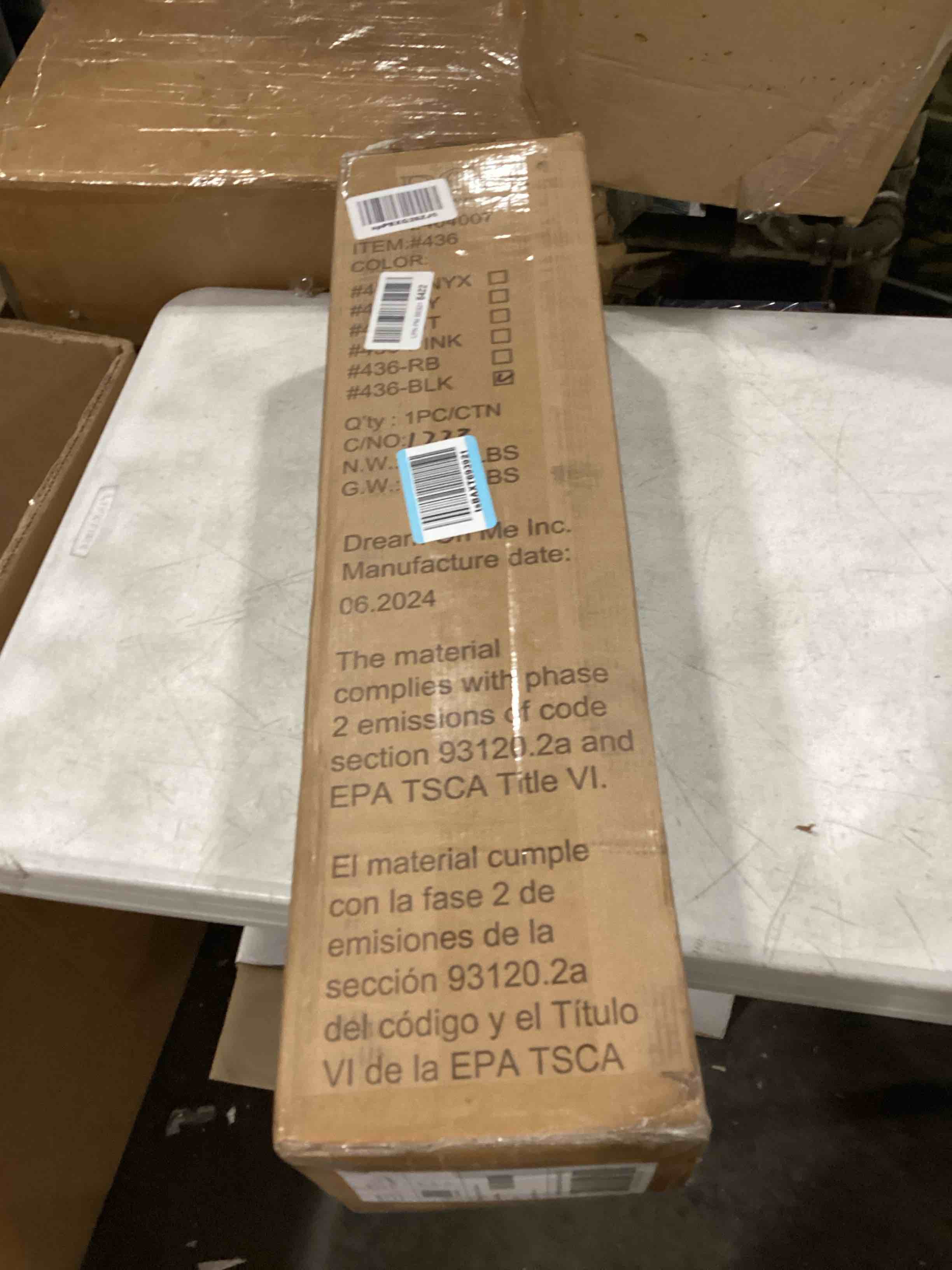 https://s3.amazonaws.com/lotting-images-prod/bidfta/RED6697489_1729266176406.jpeg