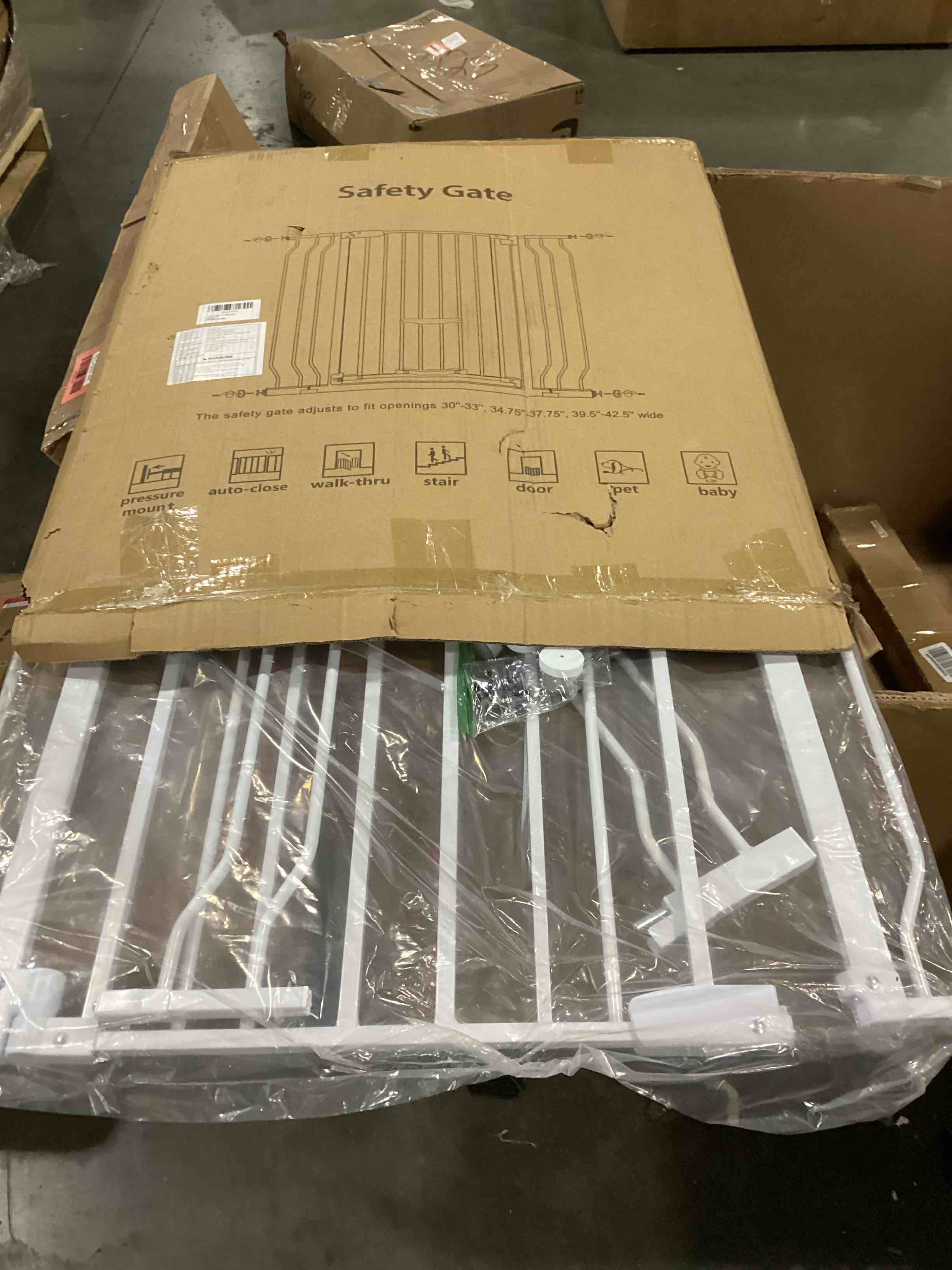 https://s3.amazonaws.com/lotting-images-prod/bidfta/RED6697509_1729271203964.jpeg