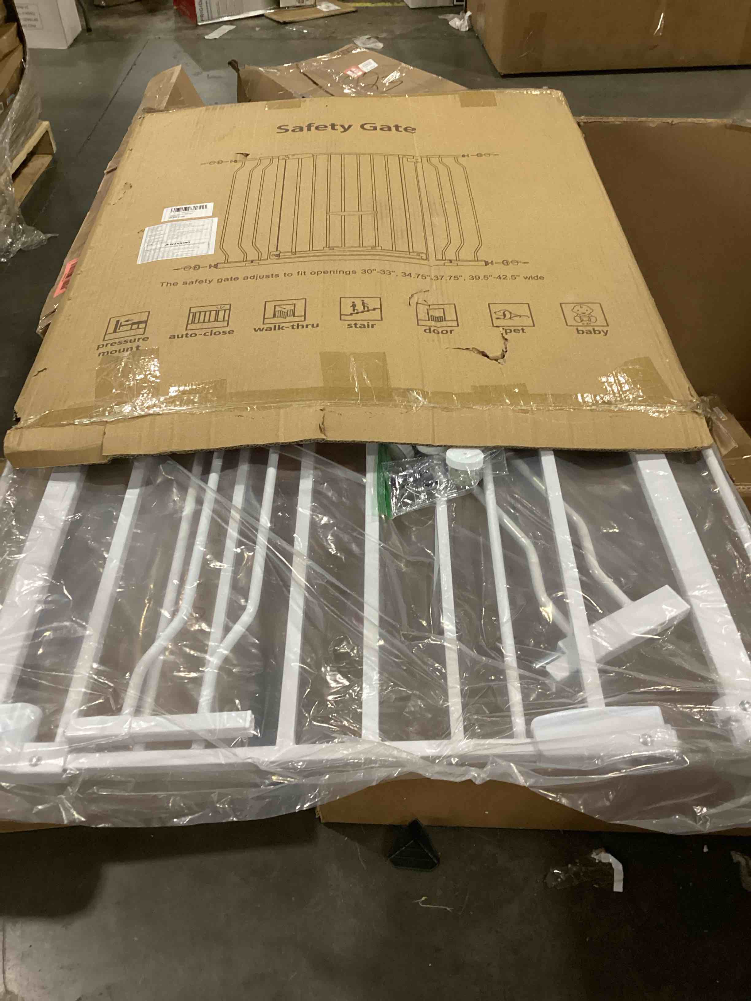 https://s3.amazonaws.com/lotting-images-prod/bidfta/RED6697509_1729271205438.jpeg