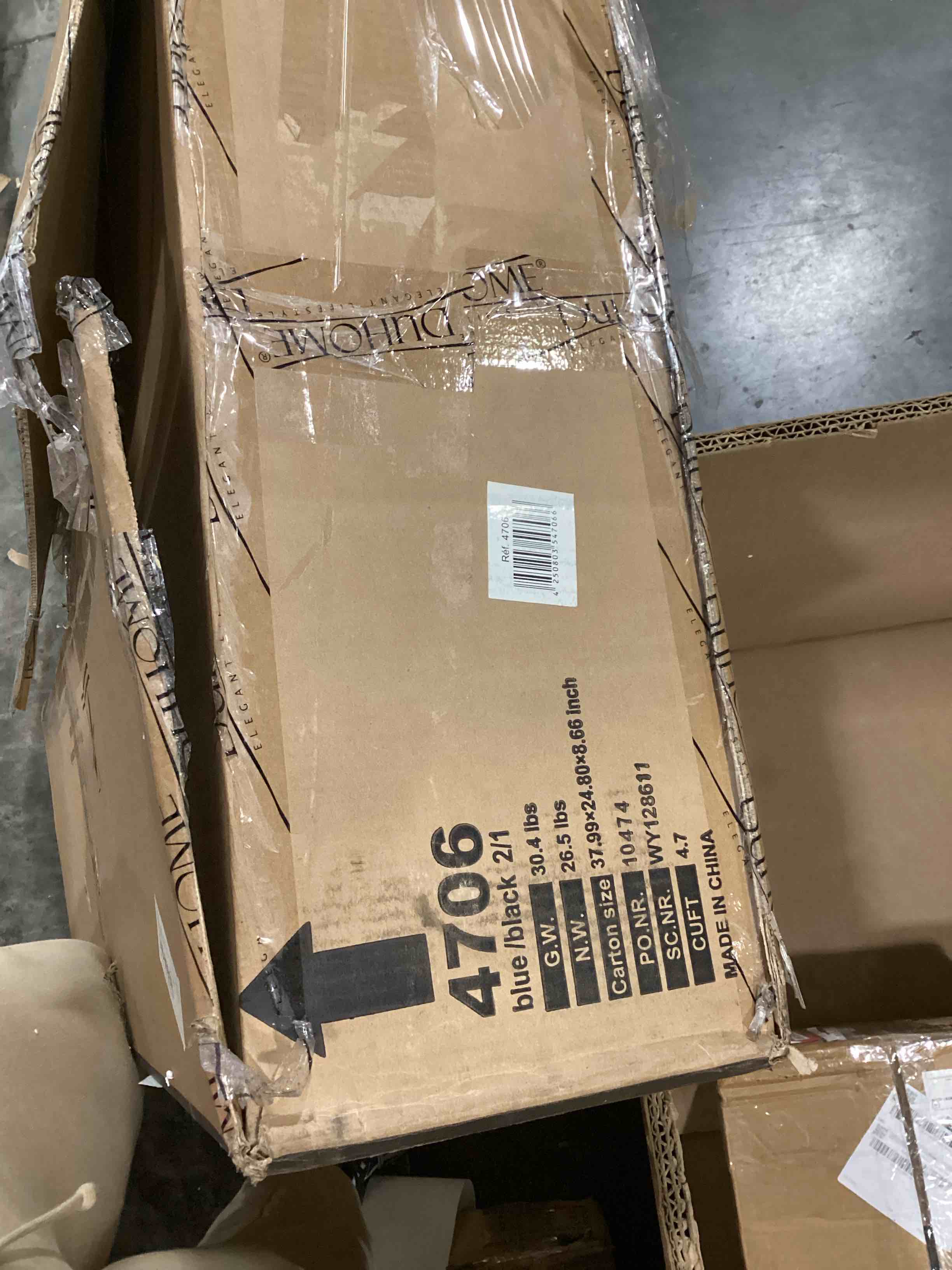 https://s3.amazonaws.com/lotting-images-prod/bidfta/RED6697765_1729601187763.jpeg