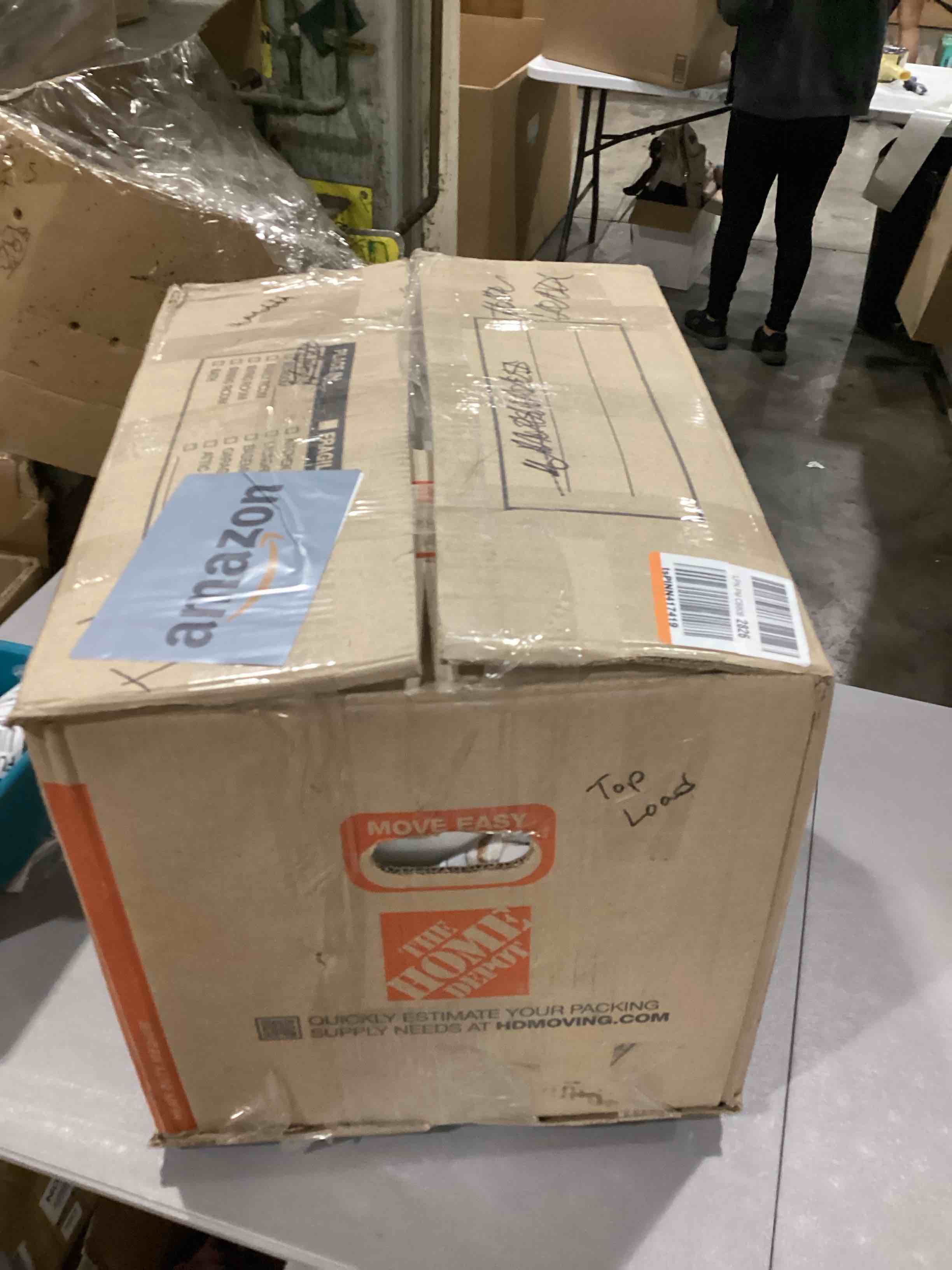 https://s3.amazonaws.com/lotting-images-prod/bidfta/RED6697818_1729610779713.jpeg