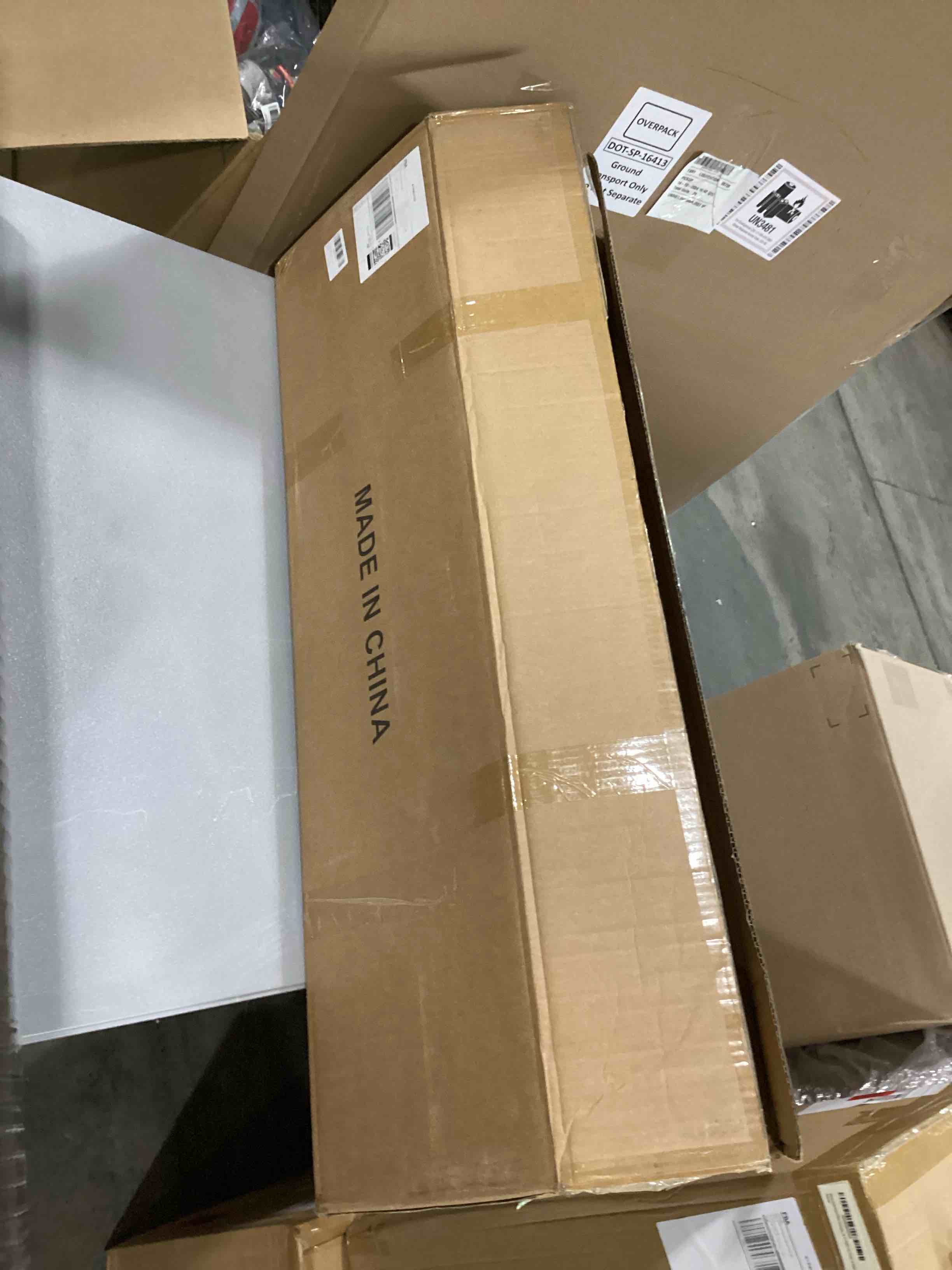 https://s3.amazonaws.com/lotting-images-prod/bidfta/RED6697937_1729686415725.jpeg