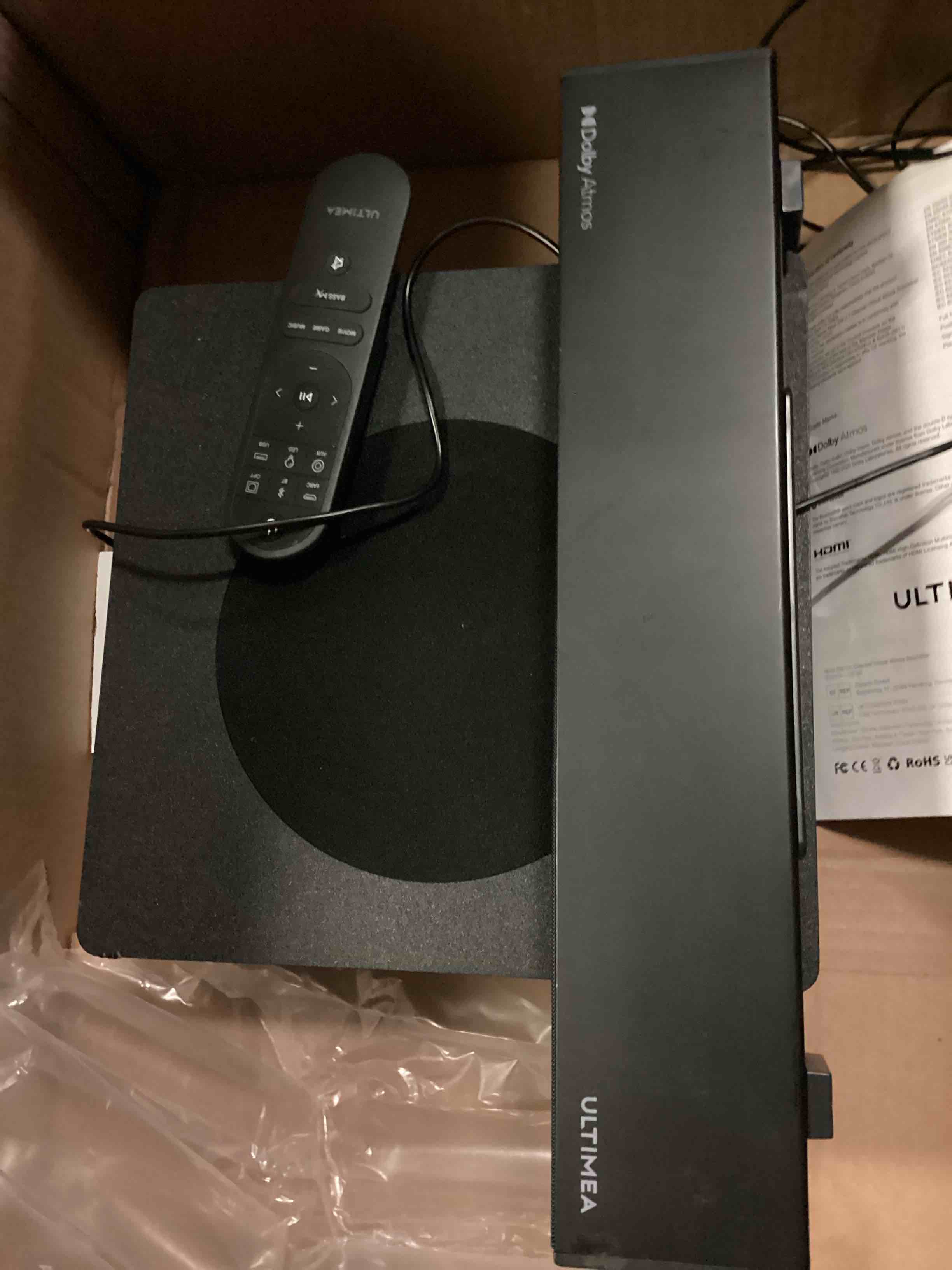 https://s3.amazonaws.com/lotting-images-prod/bidfta/RED6699552_1725622802503.jpeg