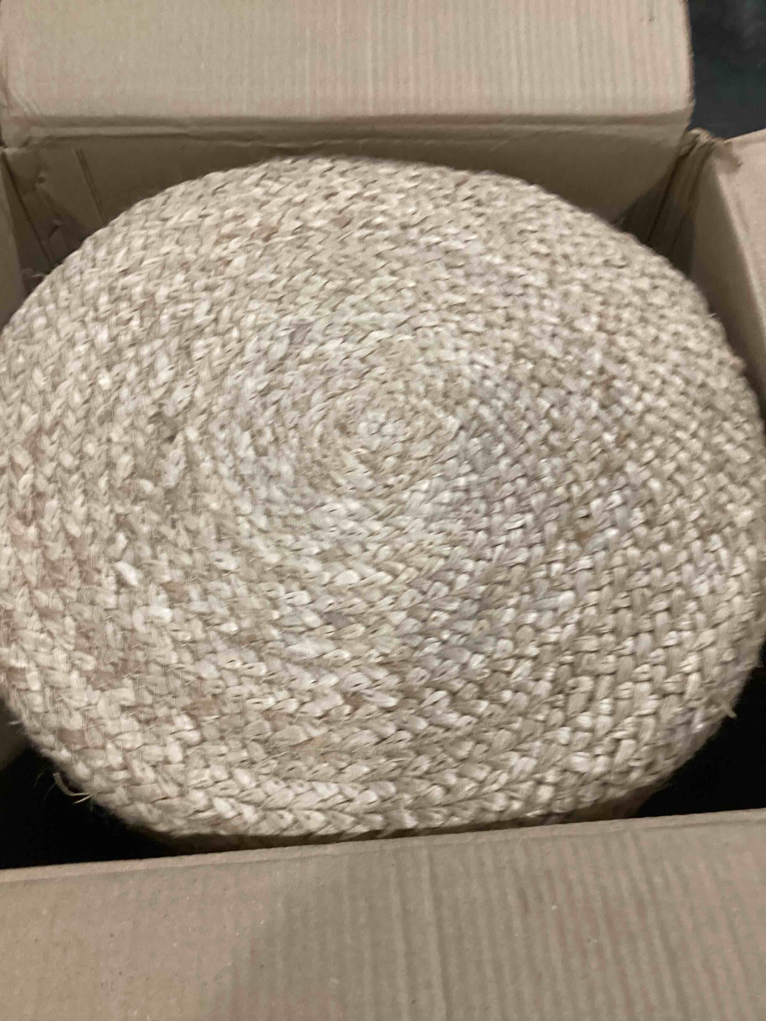https://s3.amazonaws.com/lotting-images-prod/bidfta/RED6701094_1726053134927.jpeg